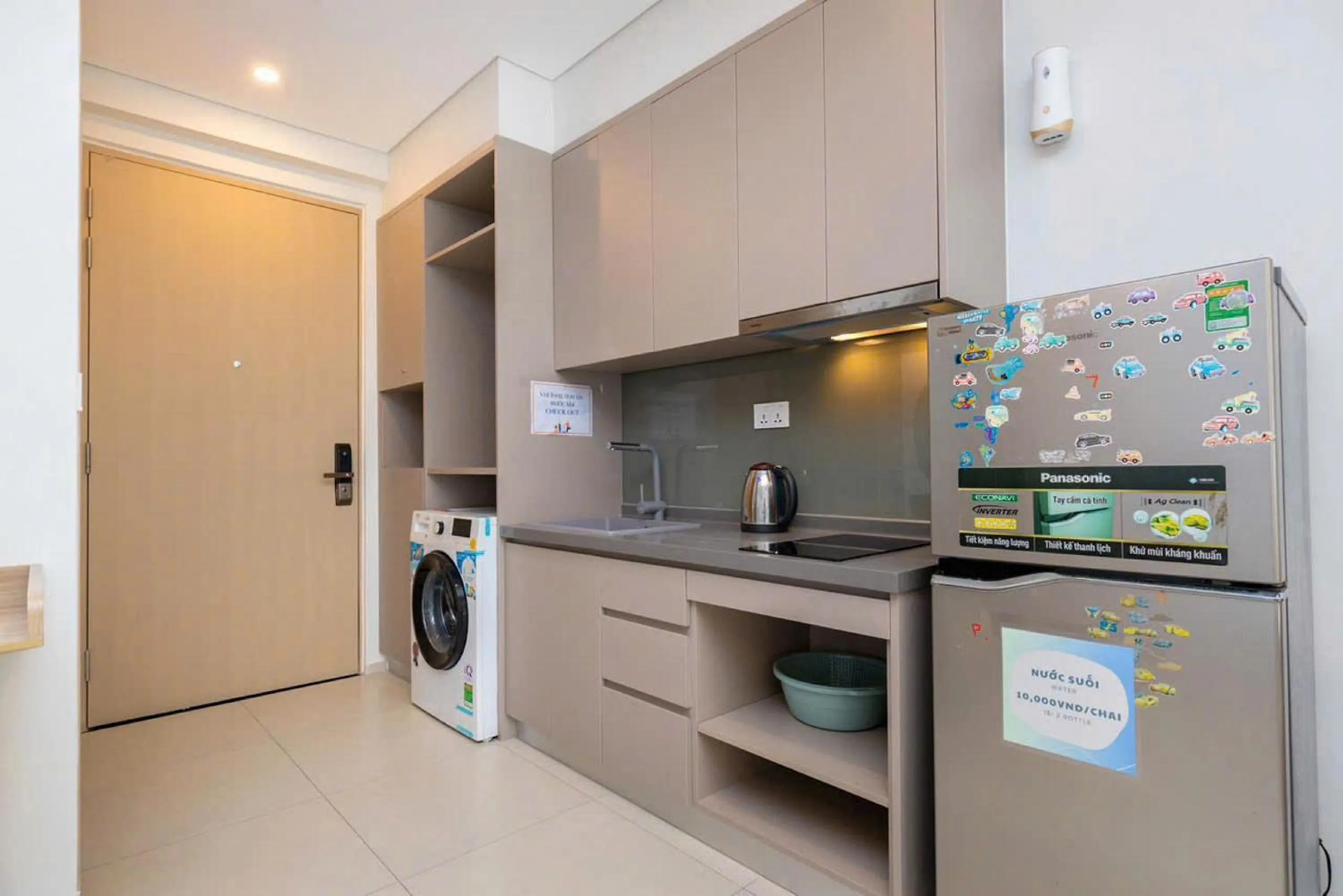 Kitchen or kitchenette in The Sóng Vũng Tàu - Thương's Homestay