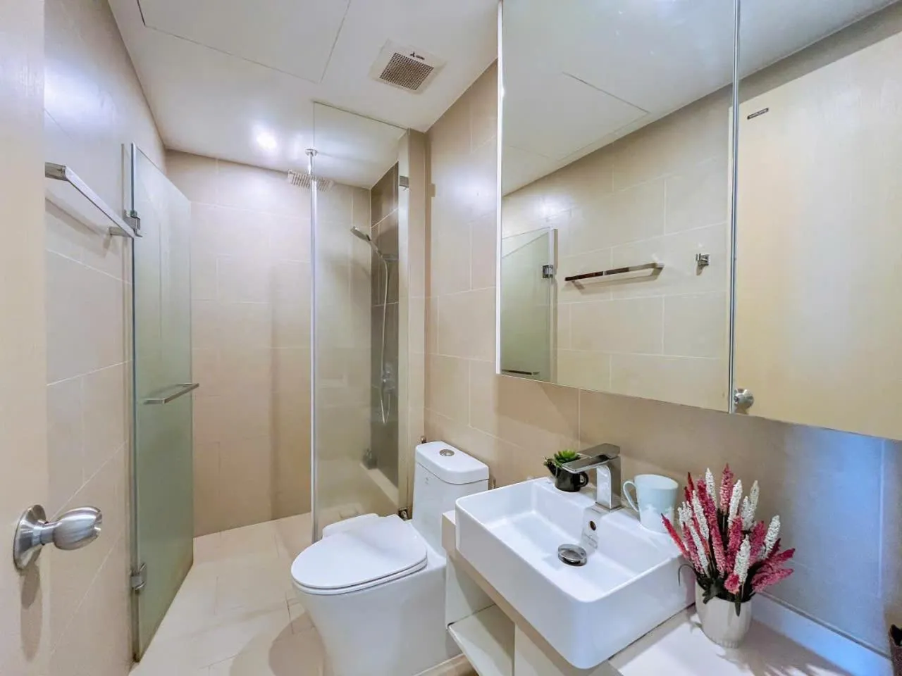 Shower in The Sóng Vũng Tàu - Thương's Homestay