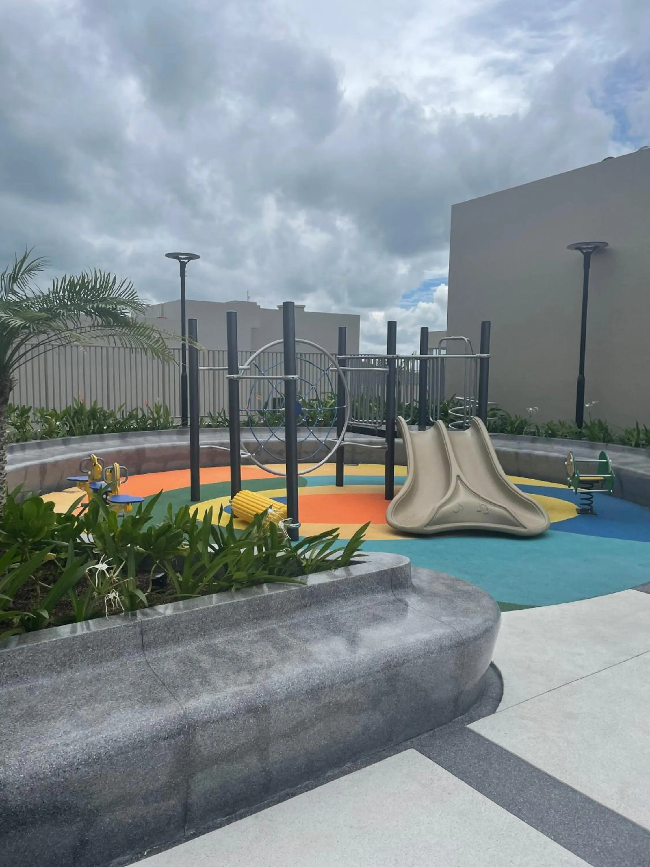 Children play ground in The Sóng Vũng Tàu - Thương's Homestay