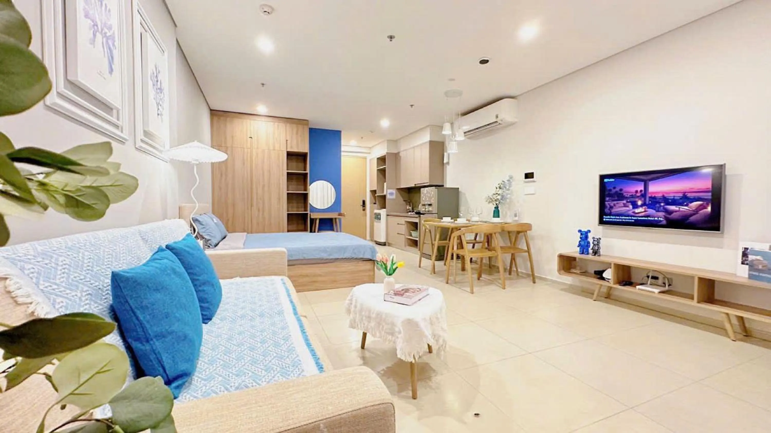 Communal lounge/ TV room in The Sóng Vũng Tàu - Thương's Homestay