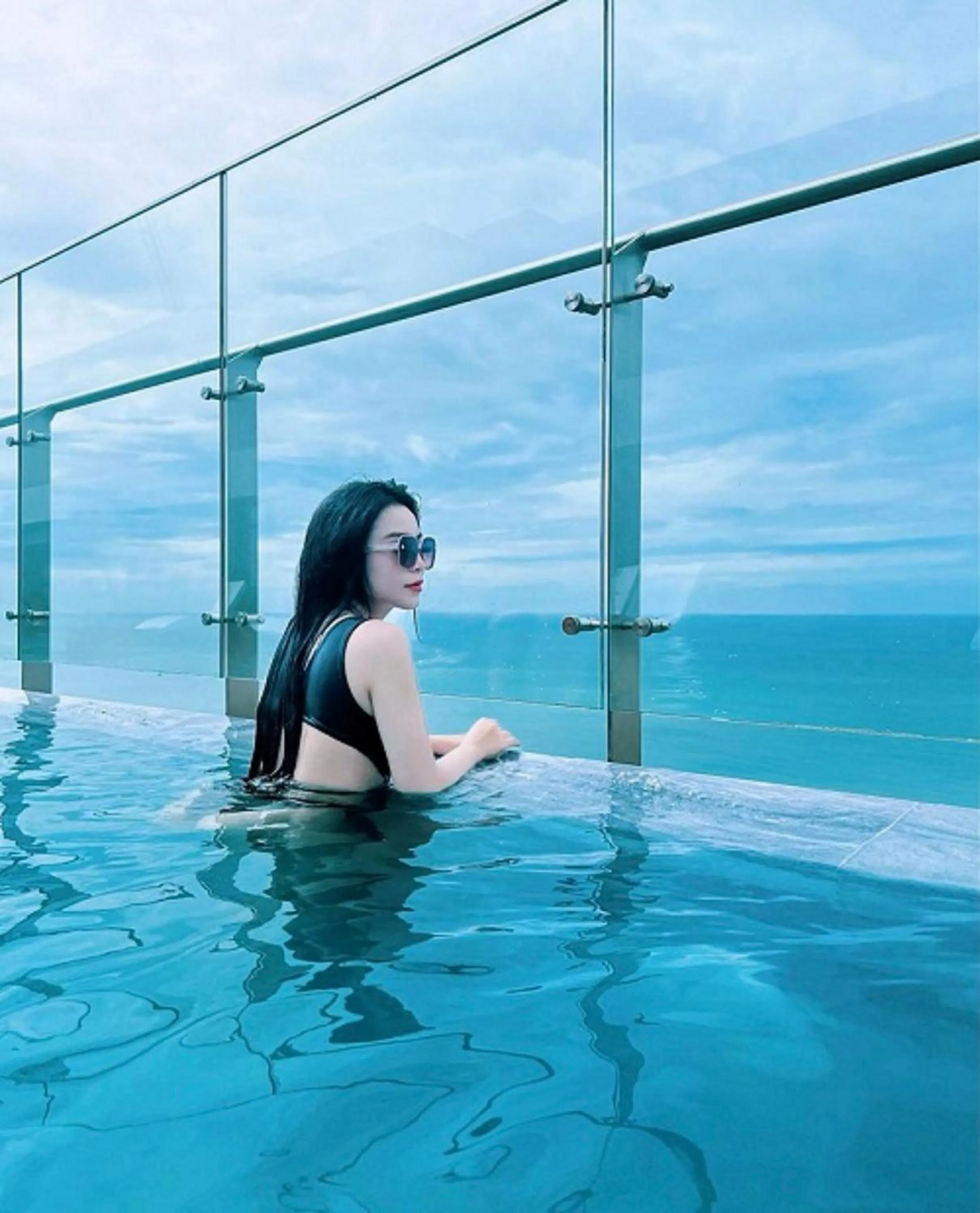 Swimming pool in The Sóng Vũng Tàu - Thương's Homestay