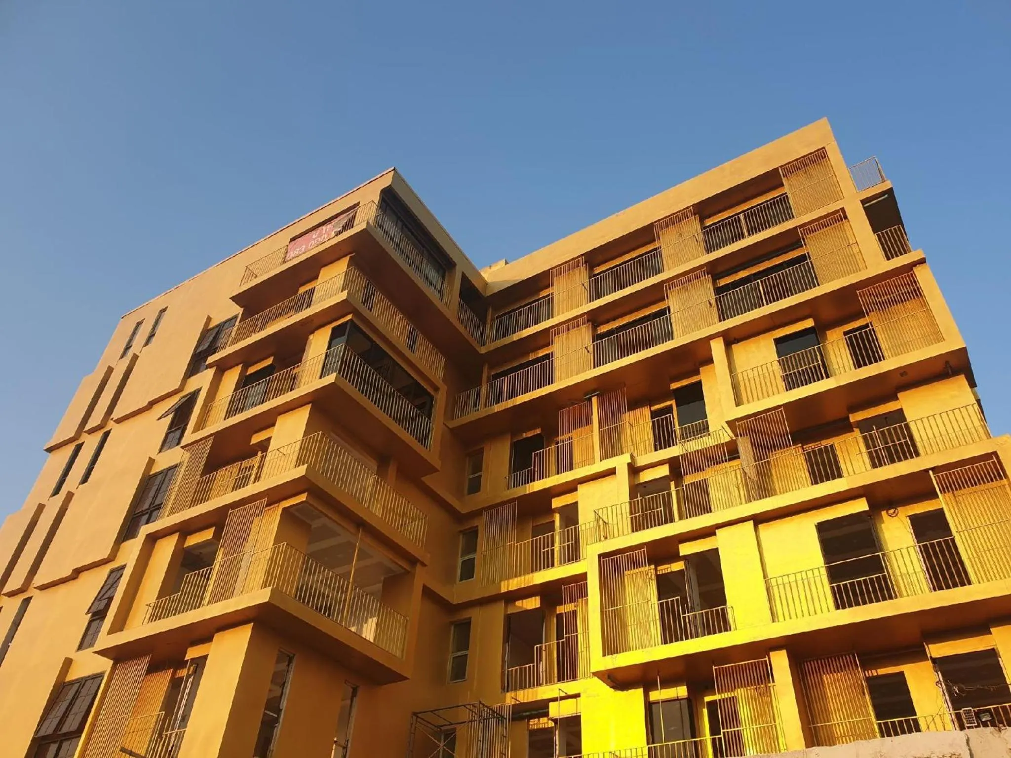 Property building in Breezewood Bangkok Hotel