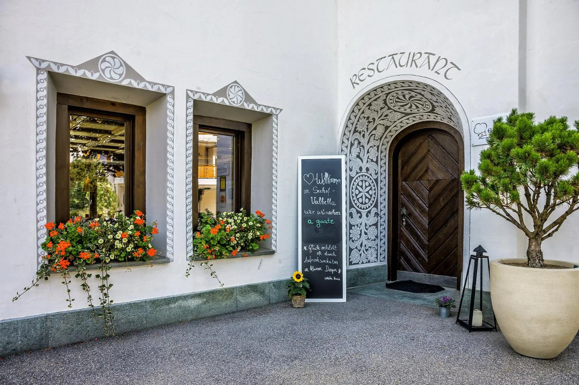 Facade/entrance in Hotel Seehof direkt am Heidsee
