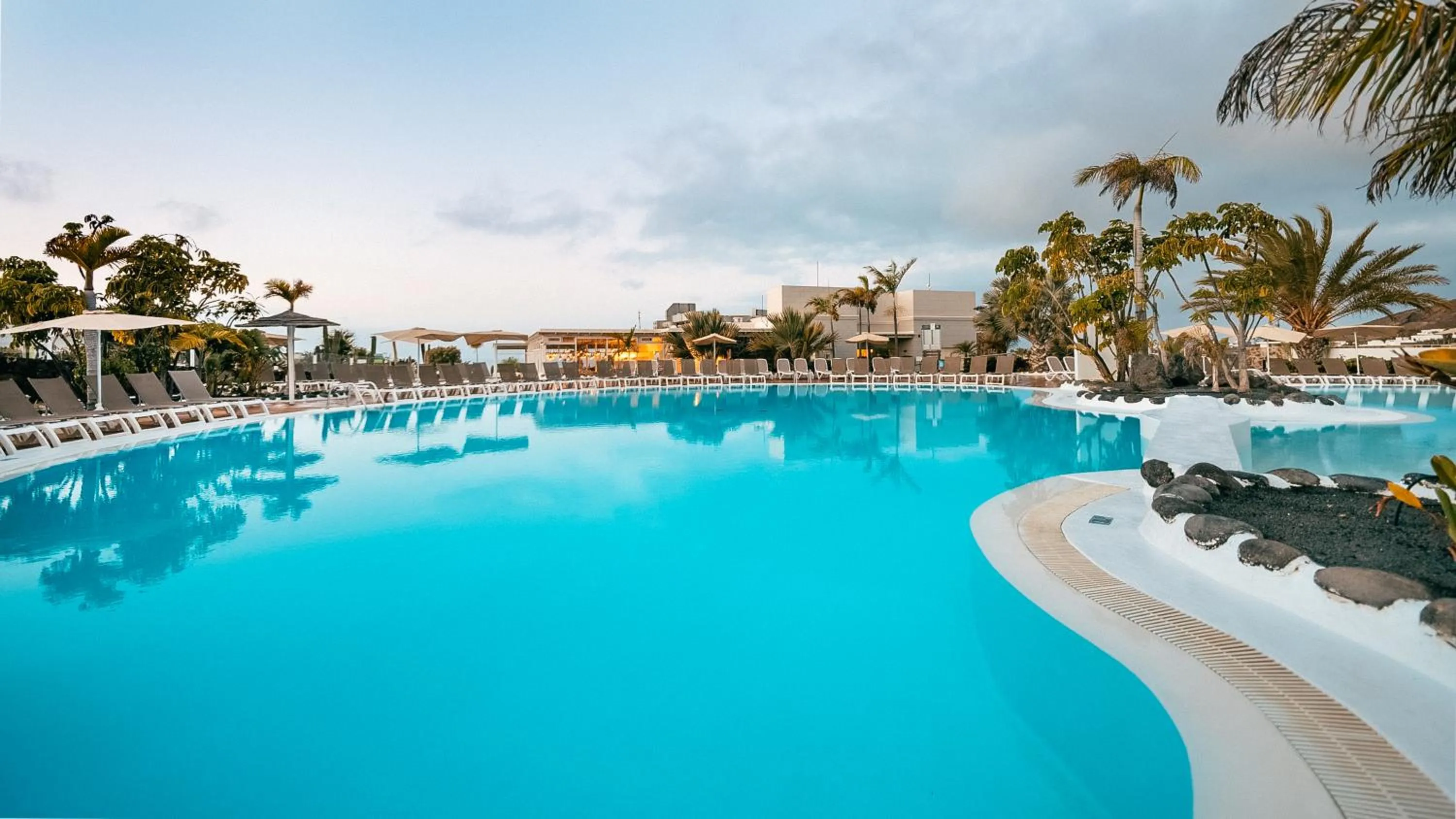 Swimming pool in Labranda Alyssa Suite Hotel