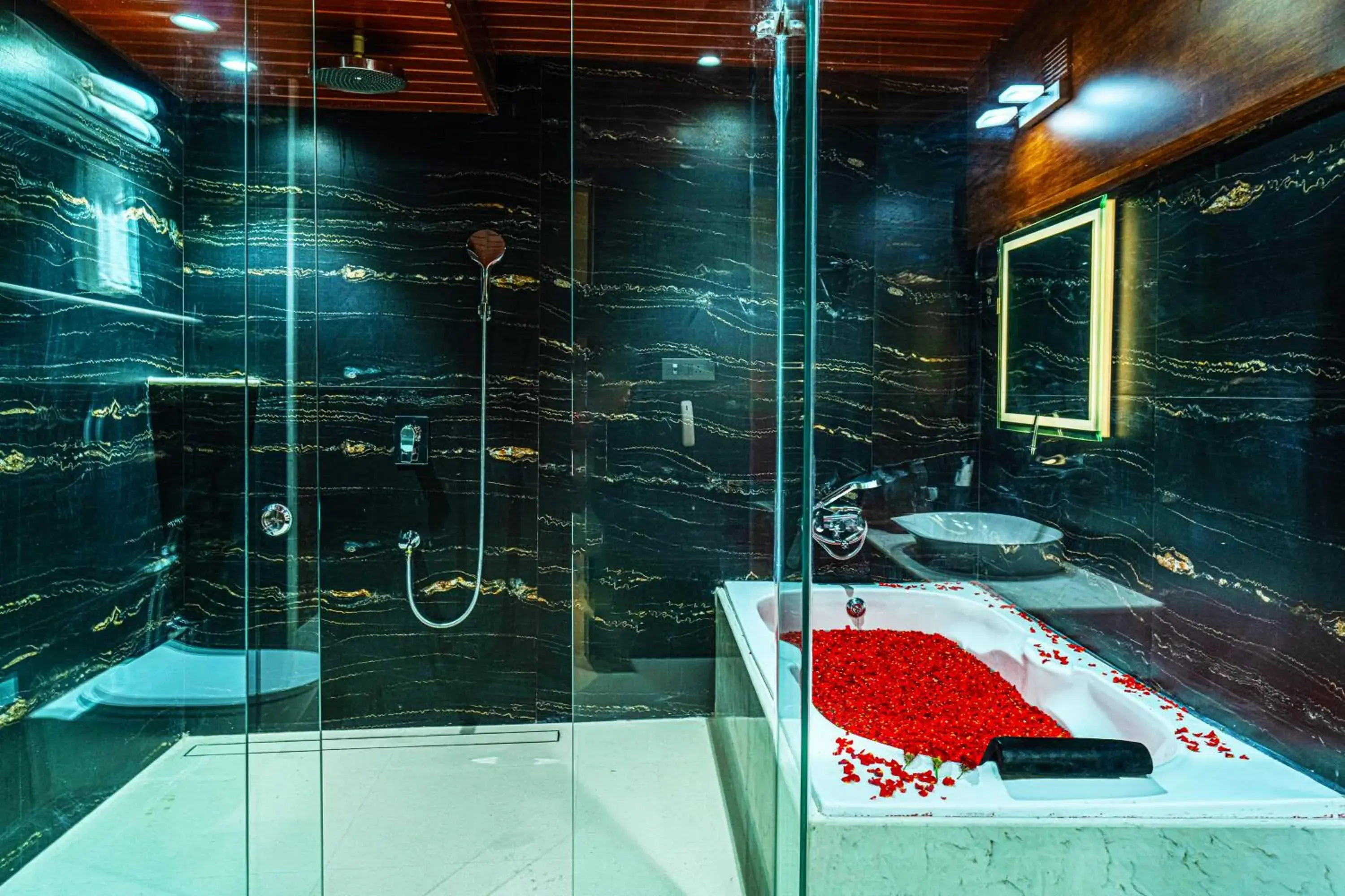 Deluxe Twin Room - single occupancy in Ginger Hyderabad, Airport Road Deluxe Twin Room - single occupancy in Ginger Hyderabad, Airport Road