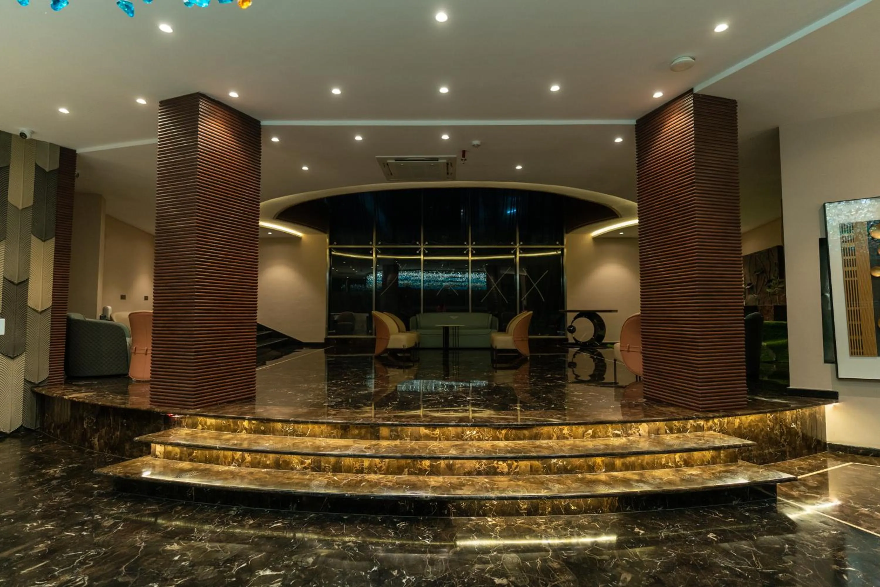 Lobby or reception in Clarks Inn Suites Hyderabad Airport