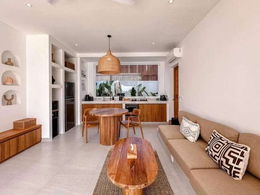 Las Casas Canggu Minimalist Studio with Pool