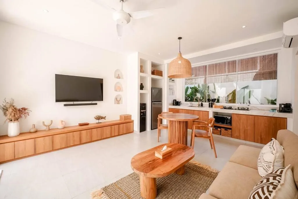Las Casas Canggu Minimalist Studio with Pool