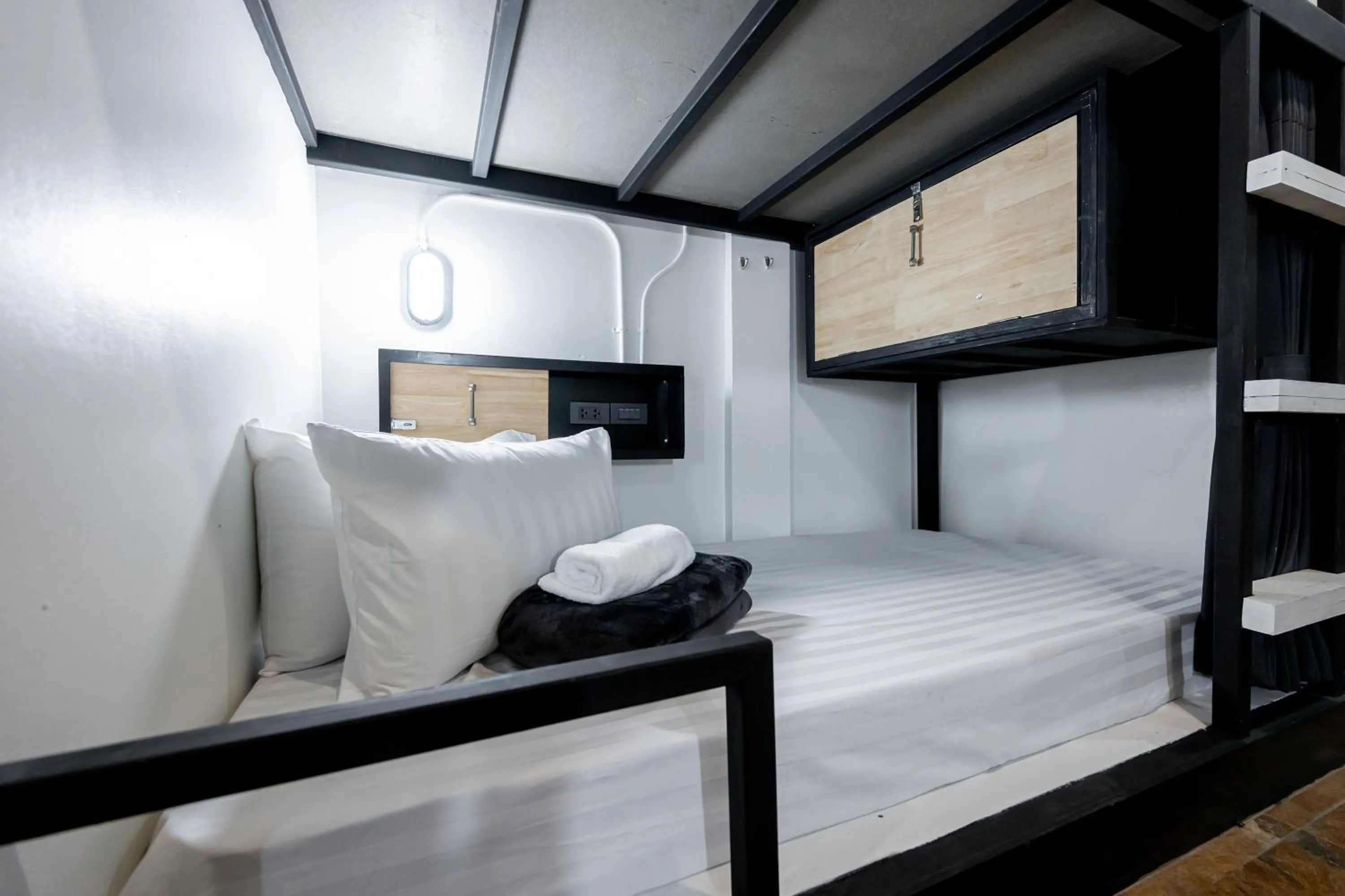 Bed in Vibes Hostel Bangkok