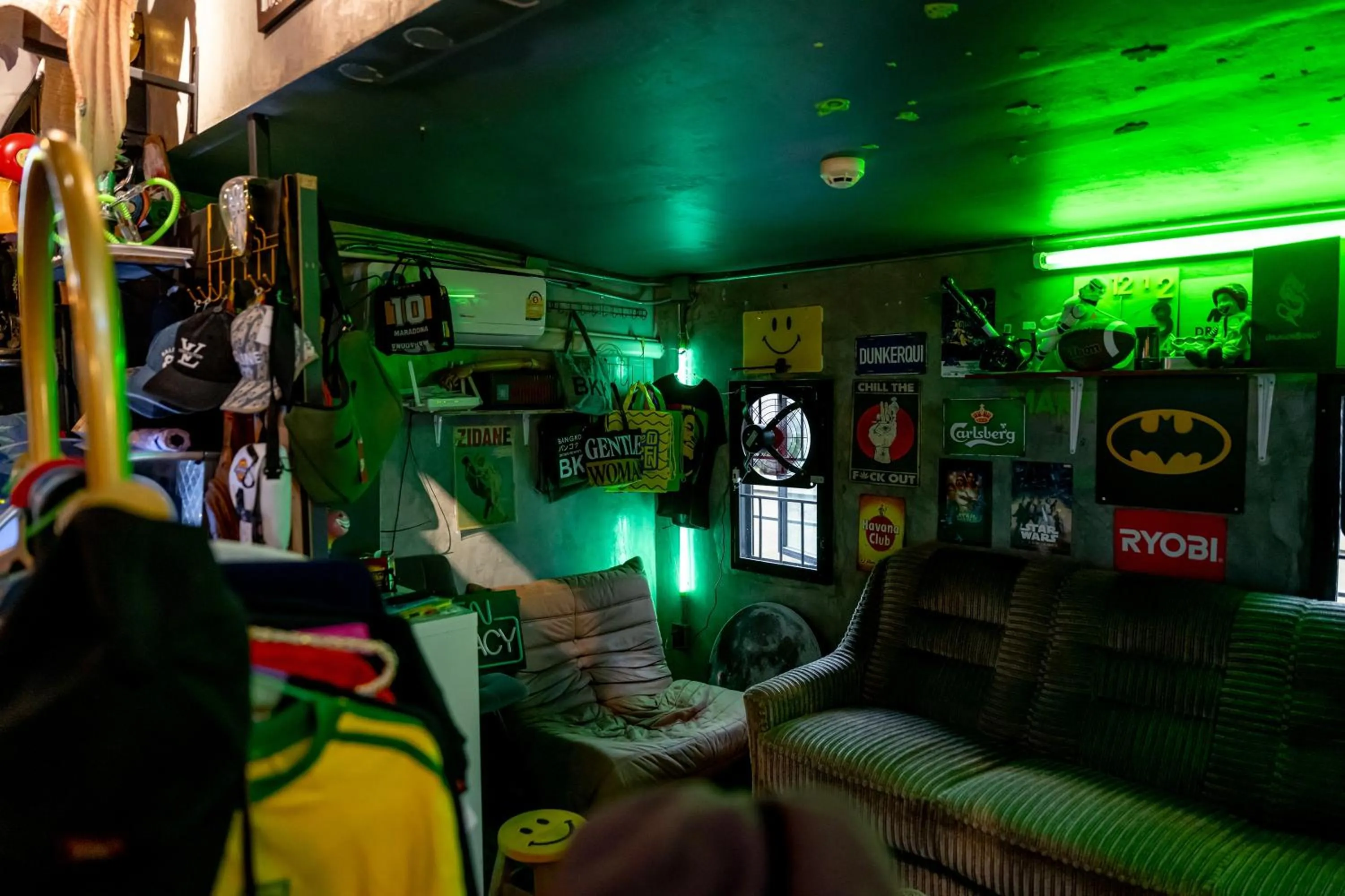 Seating area in Vibes Hostel Bangkok