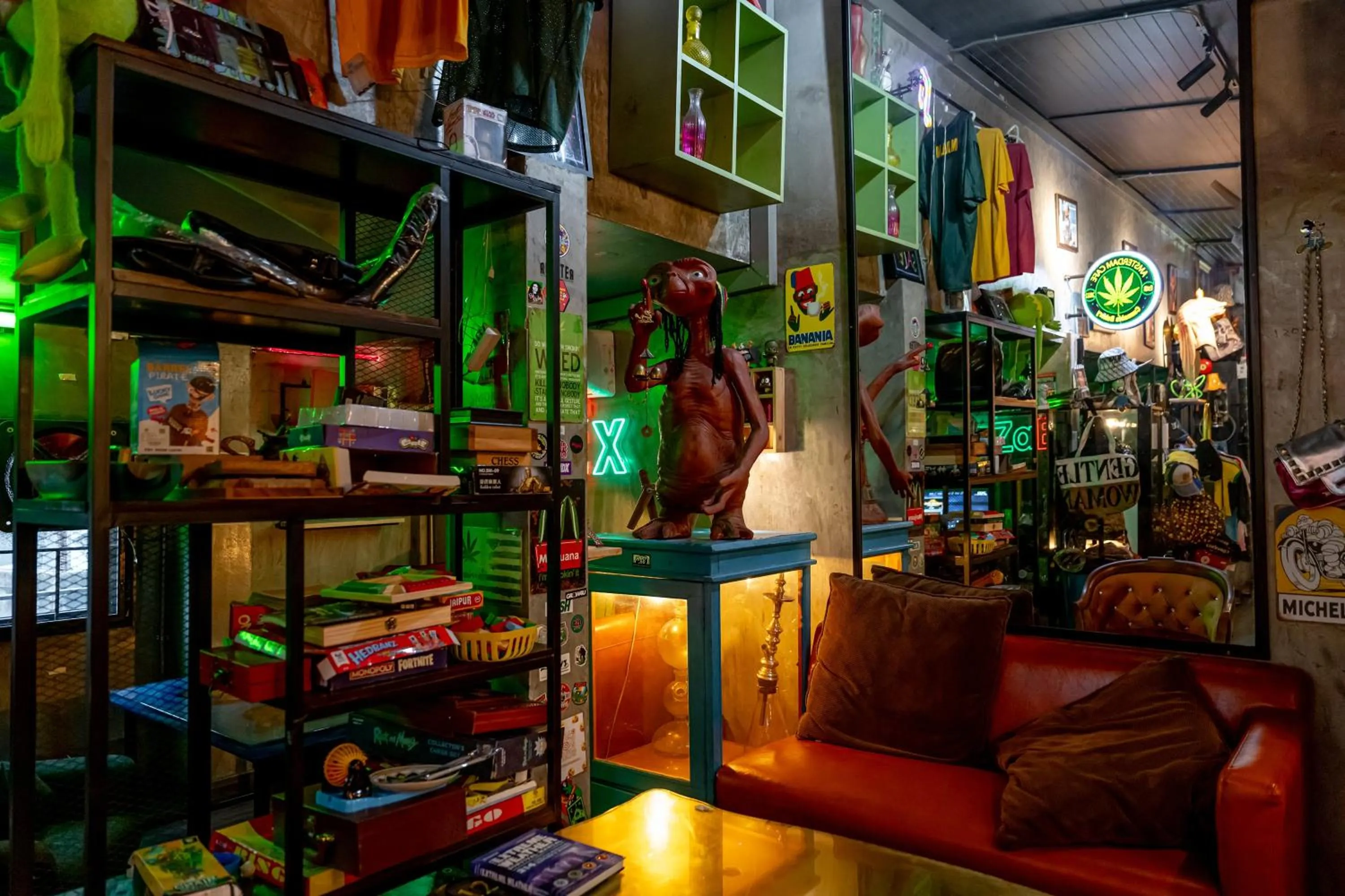 Seating area in Vibes Hostel Bangkok