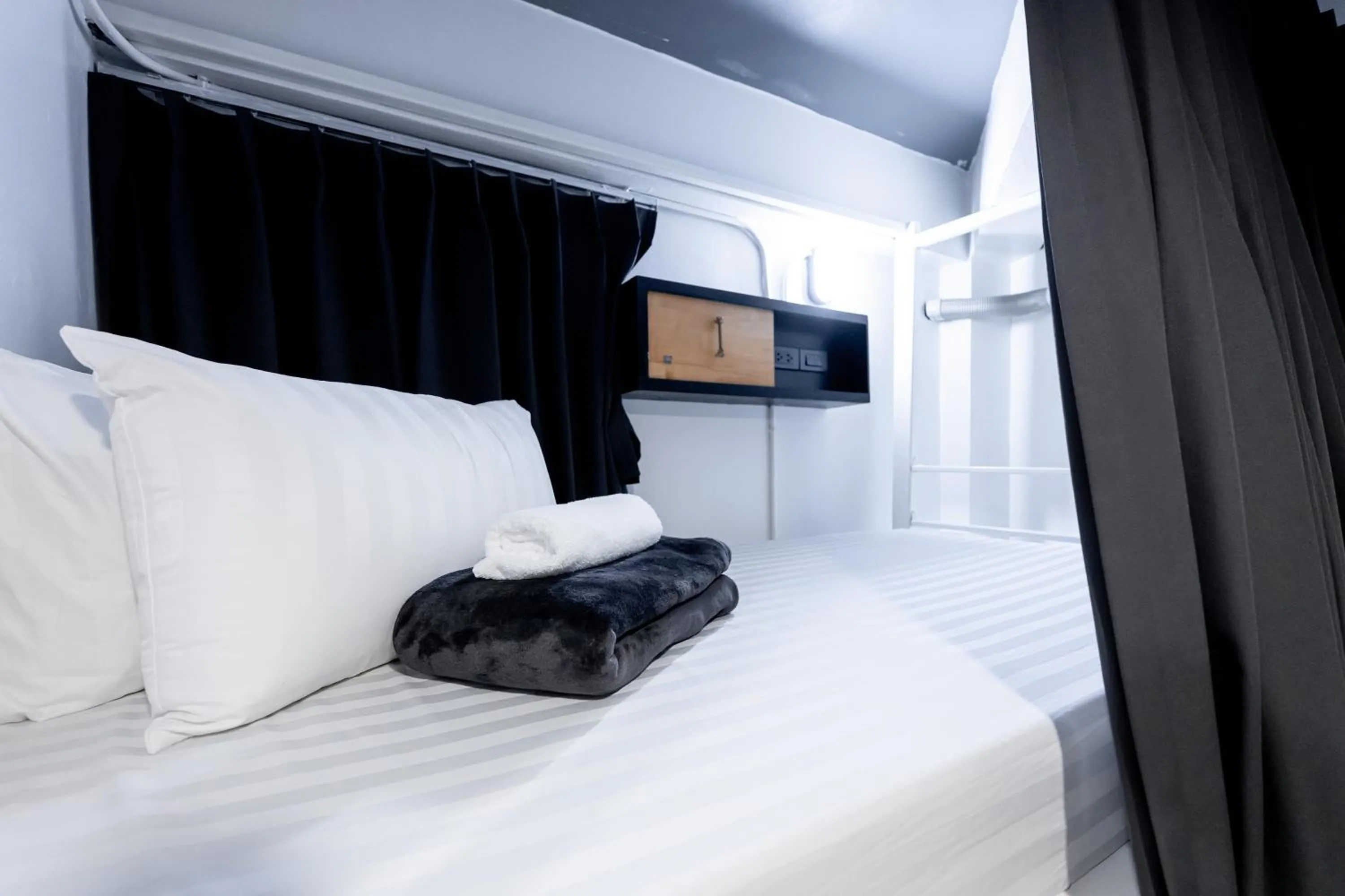 Bed in Vibes Hostel Bangkok