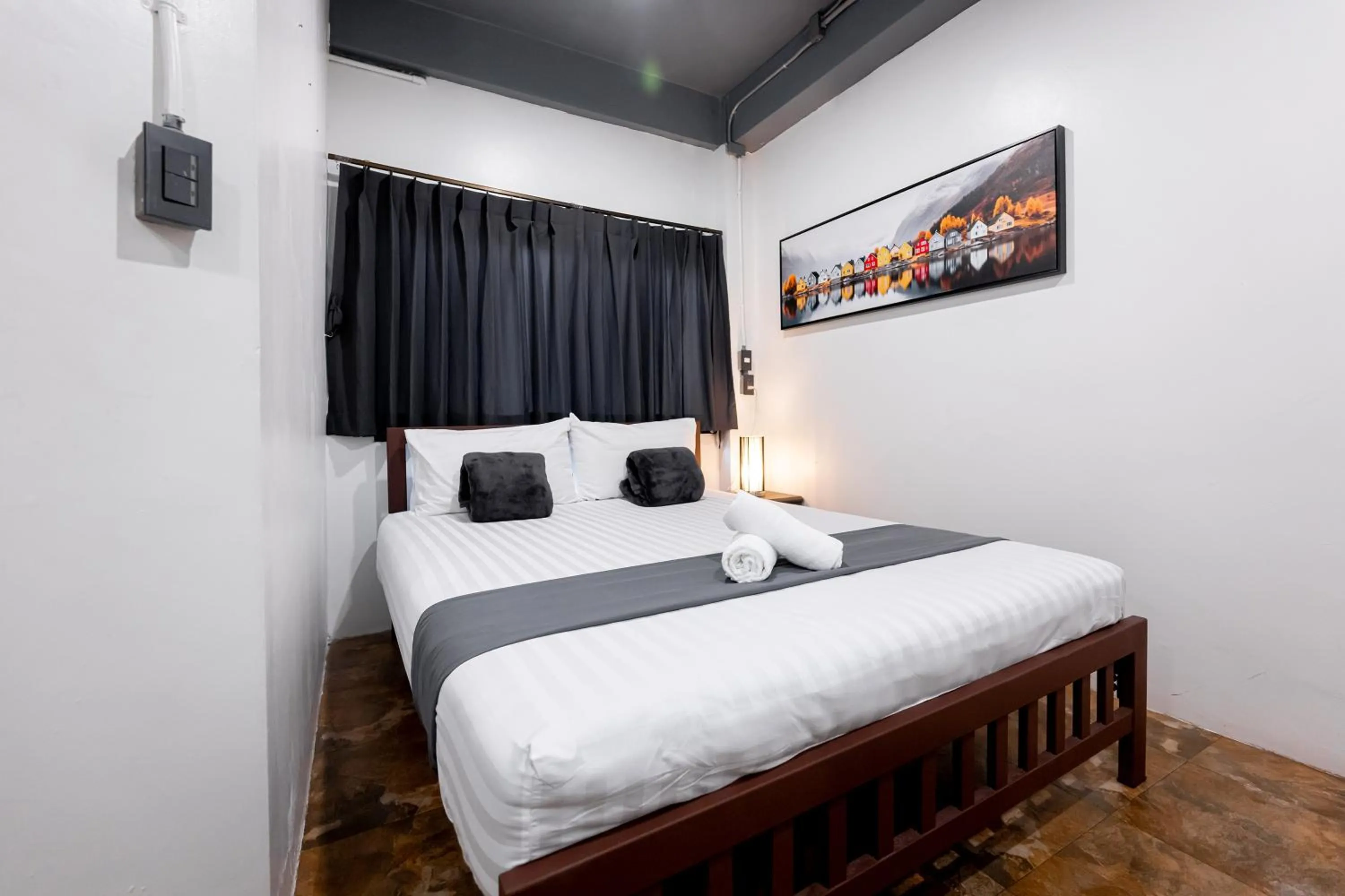 Bedroom, Bed in Vibes Hostel Bangkok