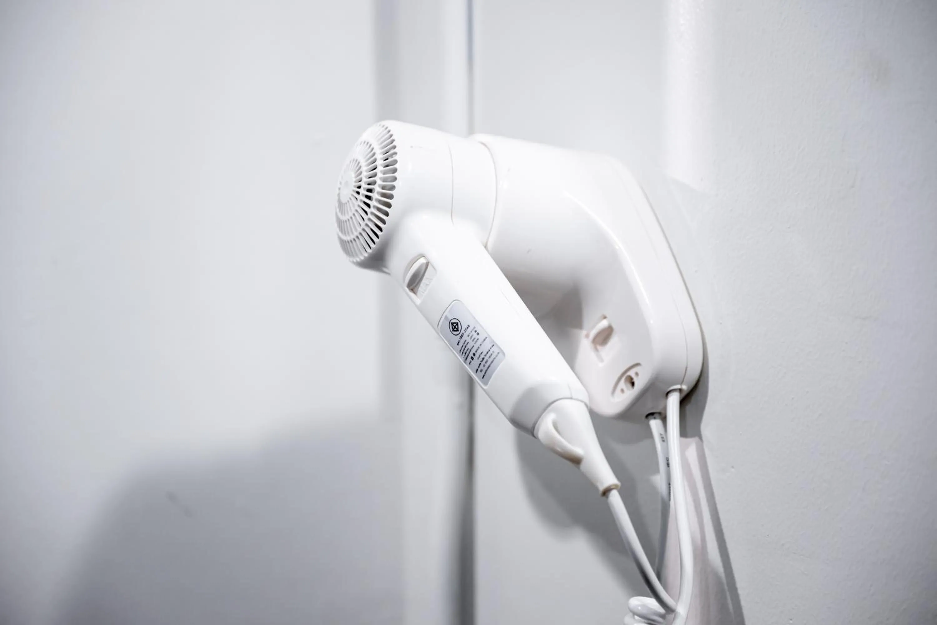 hair dryier in Vibes Hostel Bangkok