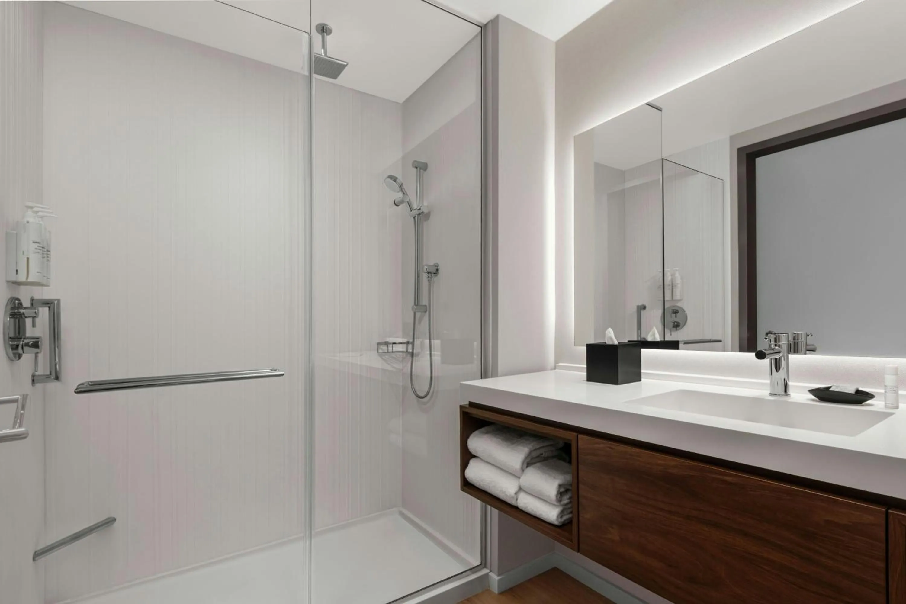 Bathroom in AC Hotel by Marriott Pasadena