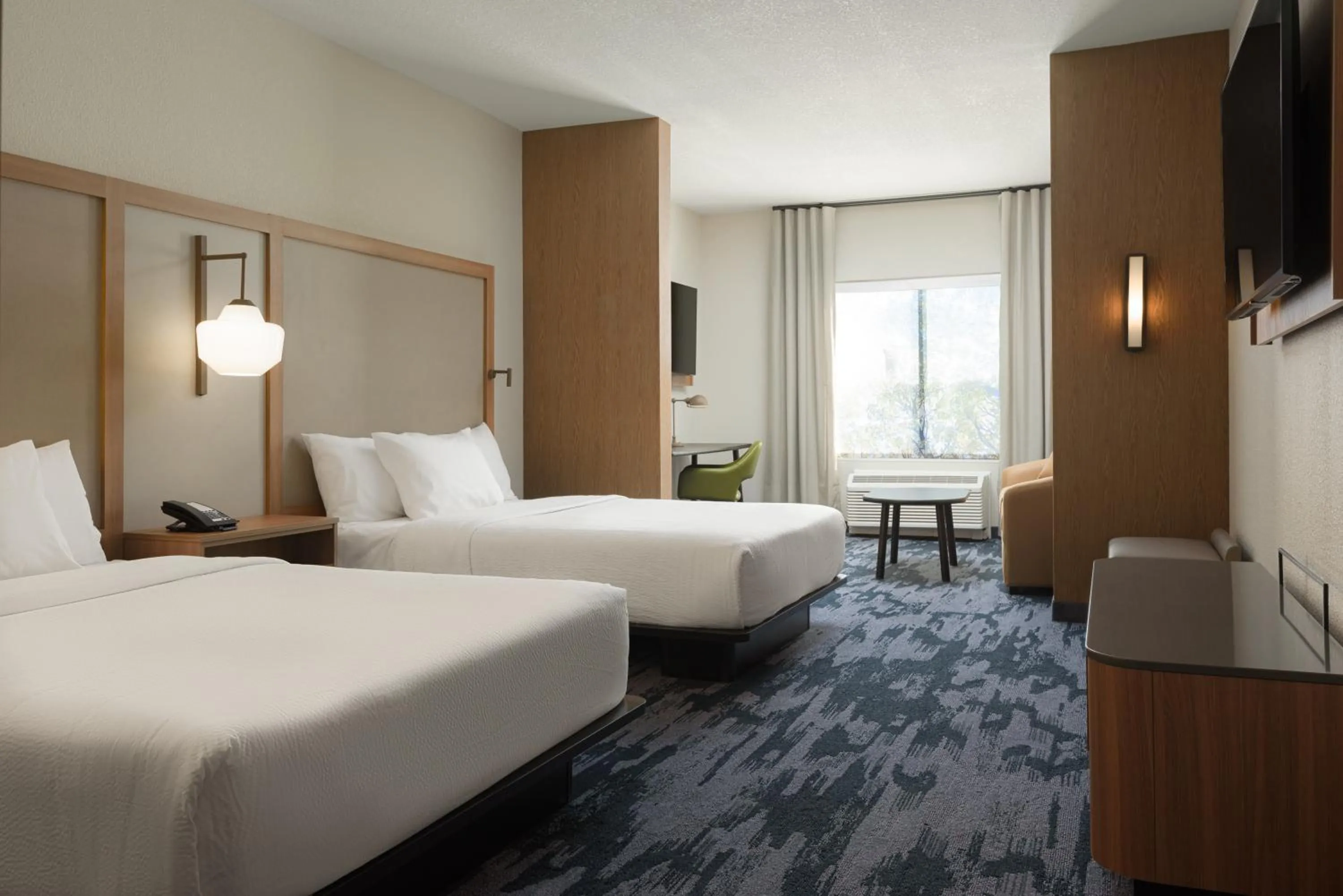 Bed in Fairfield by Marriott Inn & Suites Cincinnati Oakley
