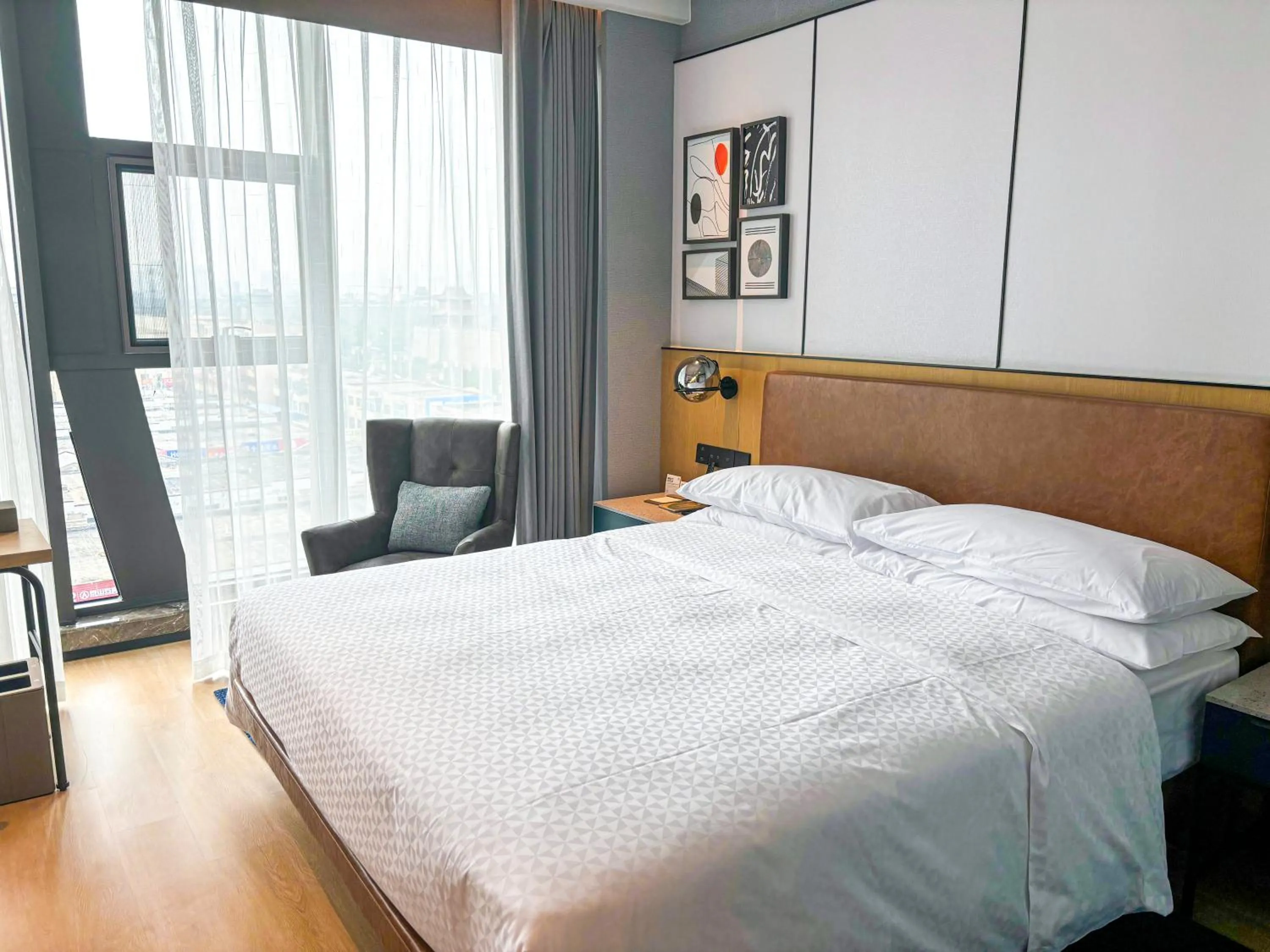 Bed in Four Points by Sheraton Datong Pingcheng