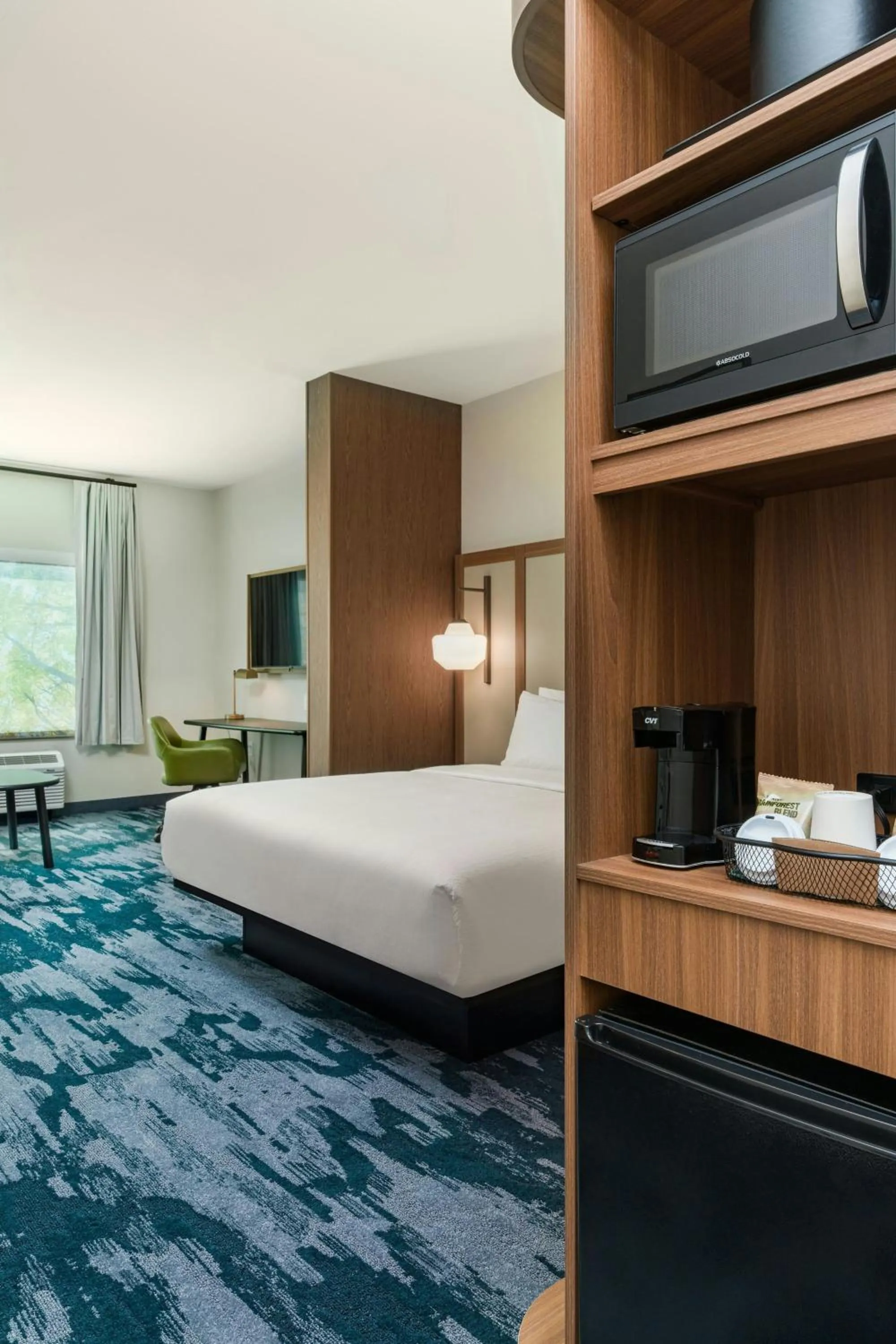 Photo of the whole room, Bed in Fairfield Inn & Suites Hanford