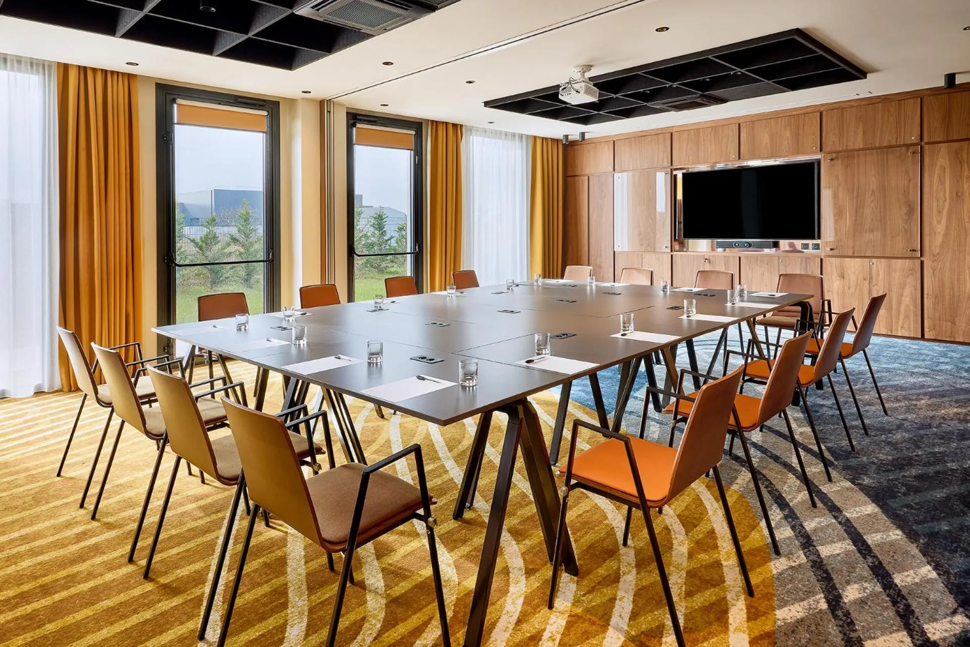 Meeting/conference room in Courtyard by Marriott Lyon Eurexpo Stadium