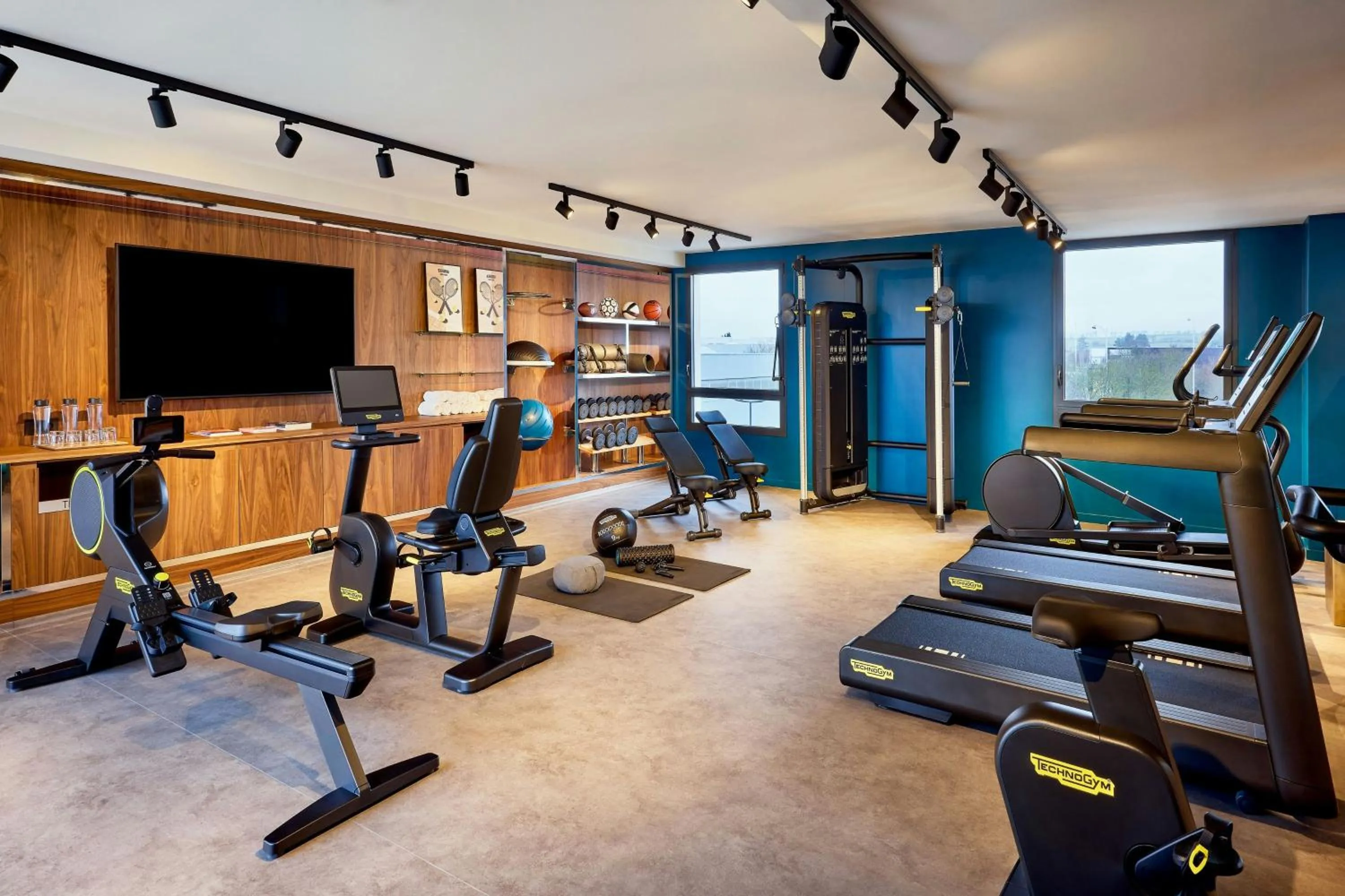 Fitness centre/facilities in Courtyard by Marriott Lyon Eurexpo Stadium