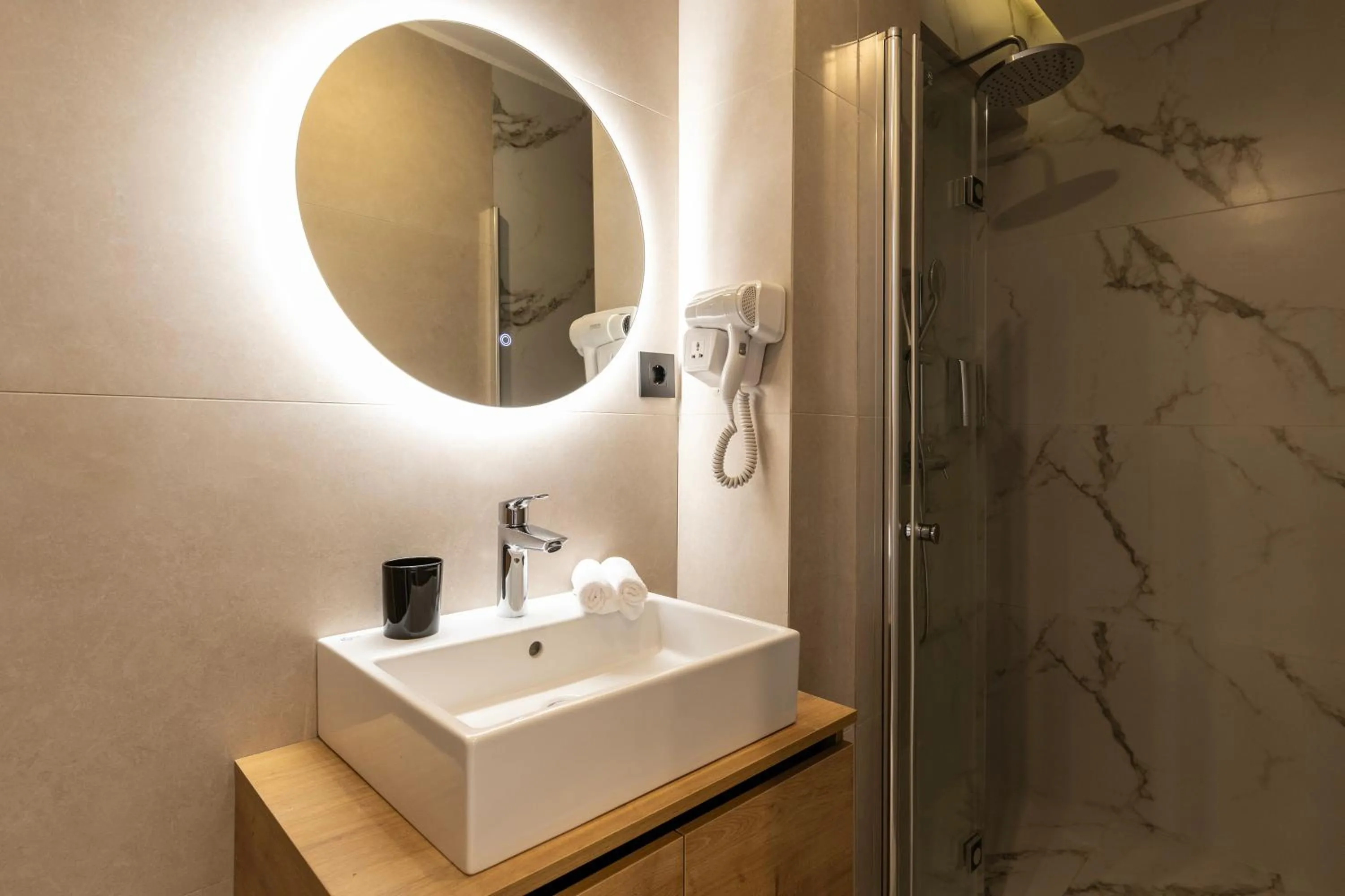 DOMIOS Suites Athens