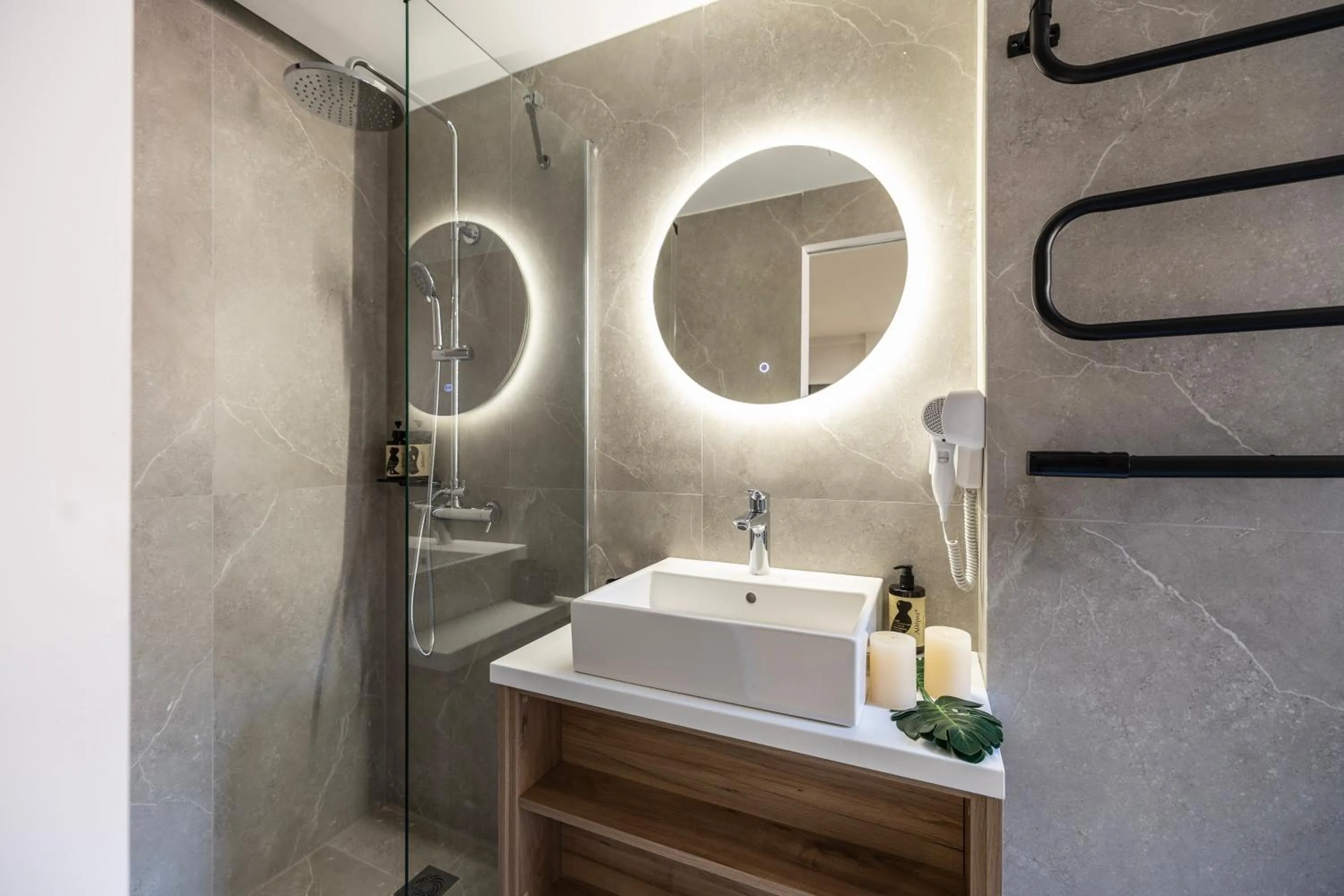 DOMIOS Suites Athens