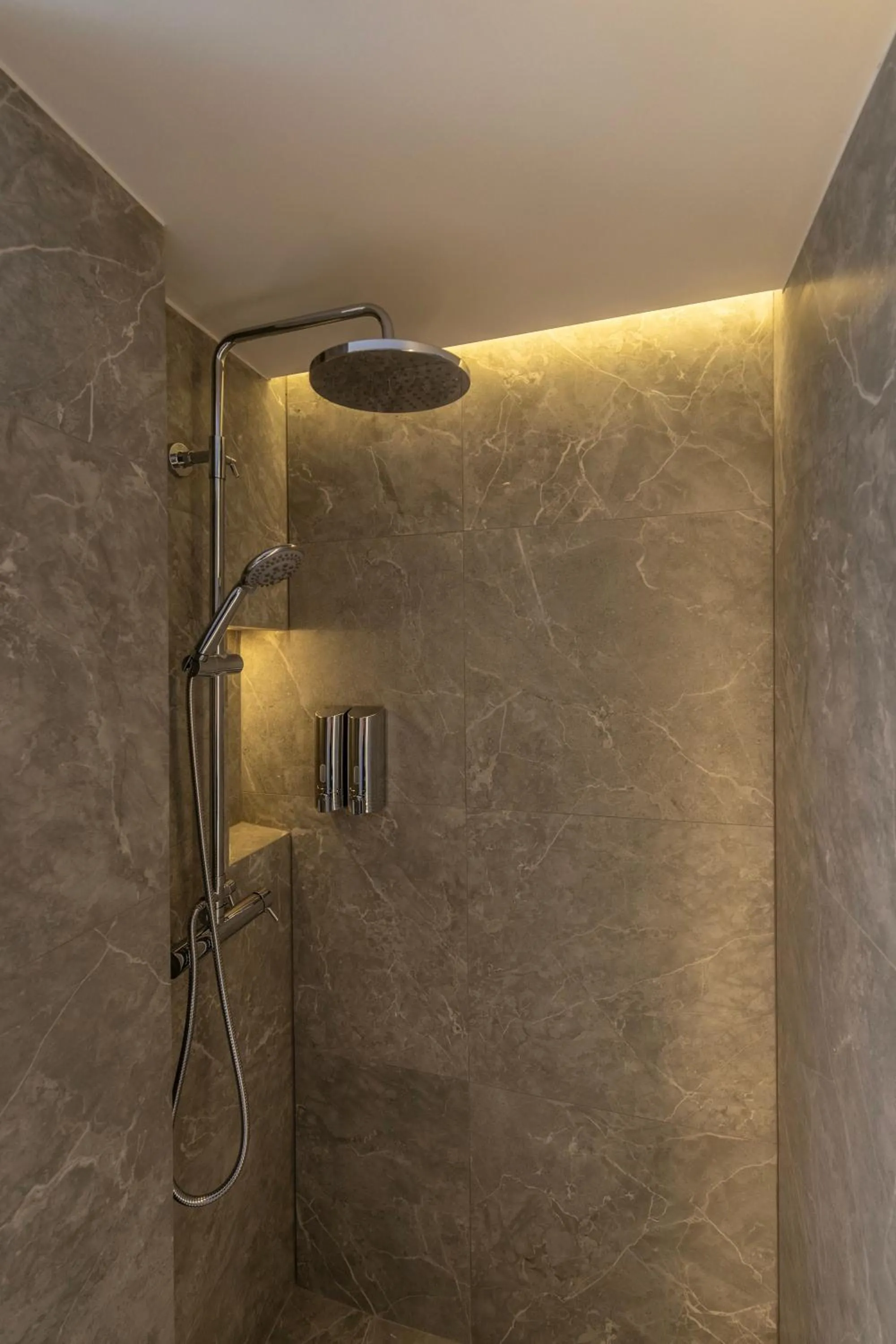DOMIOS Suites Athens