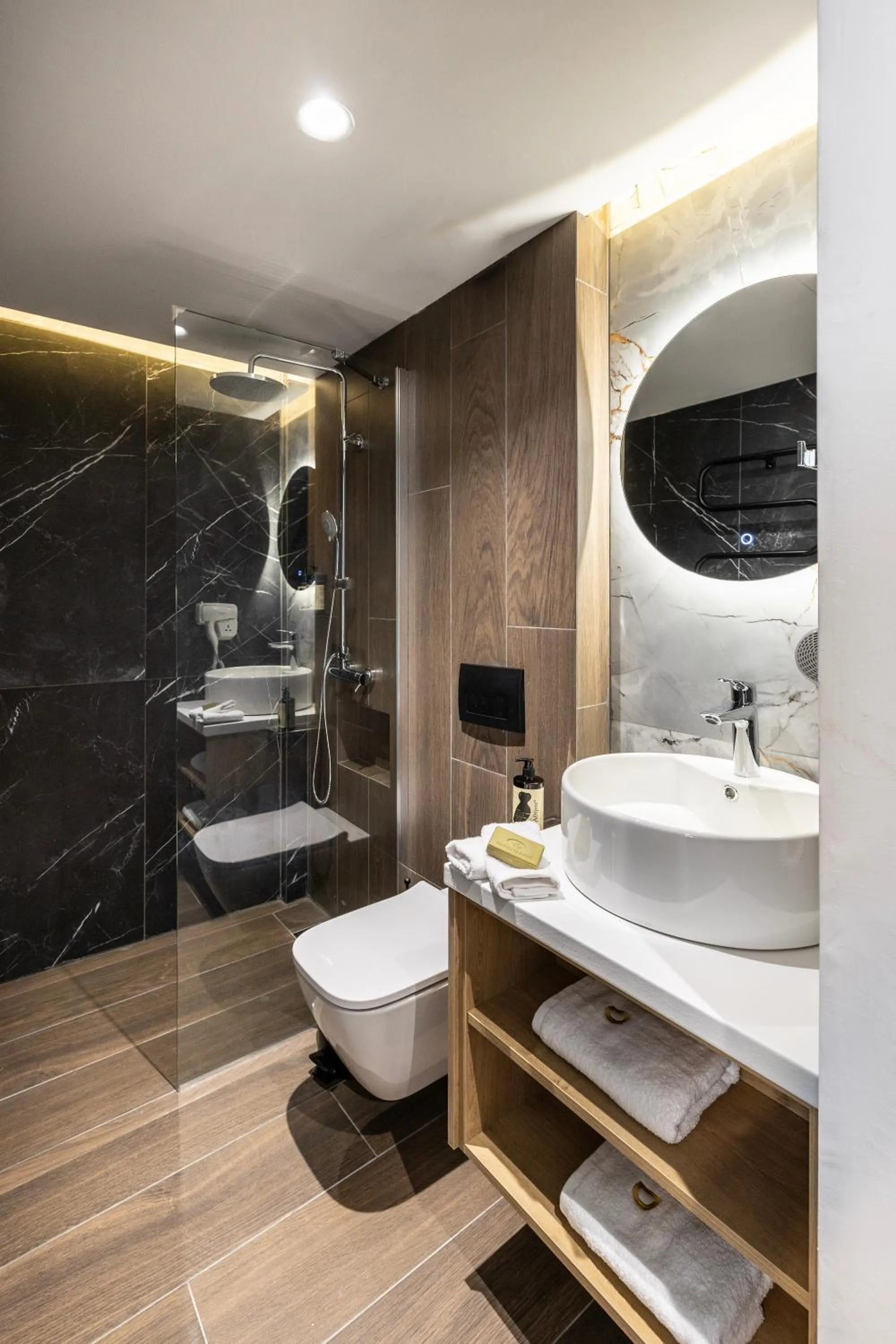 DOMIOS Suites Athens