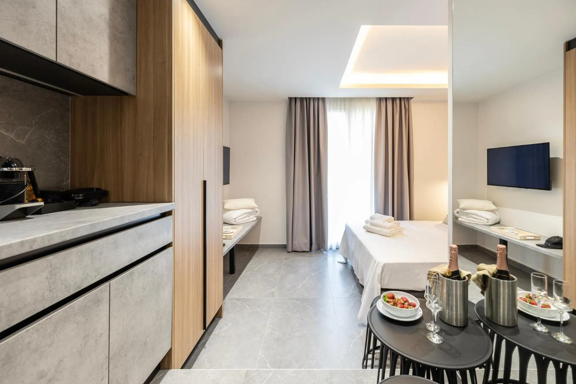 DOMIOS Suites Athens