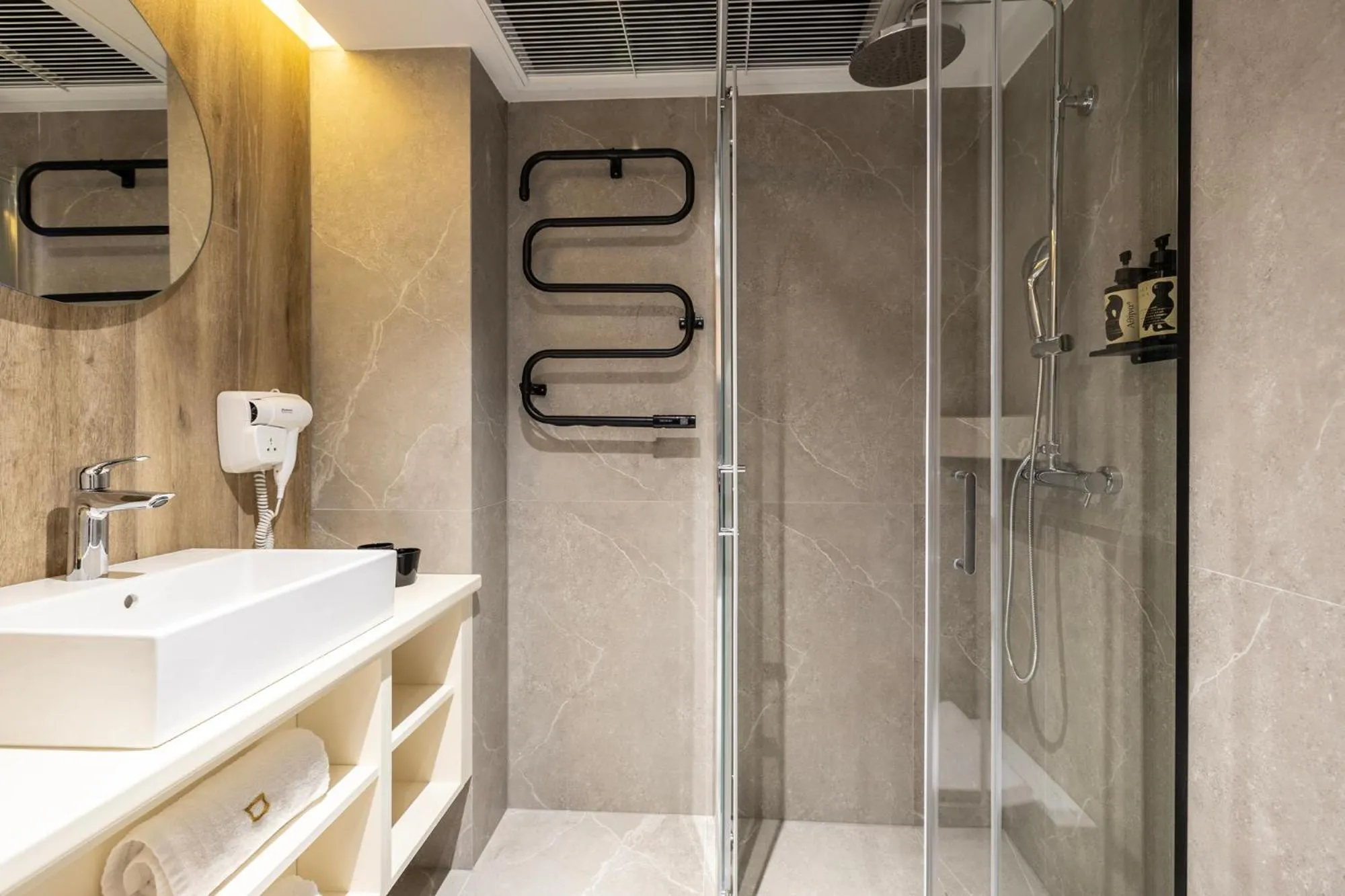 DOMIOS Suites Athens