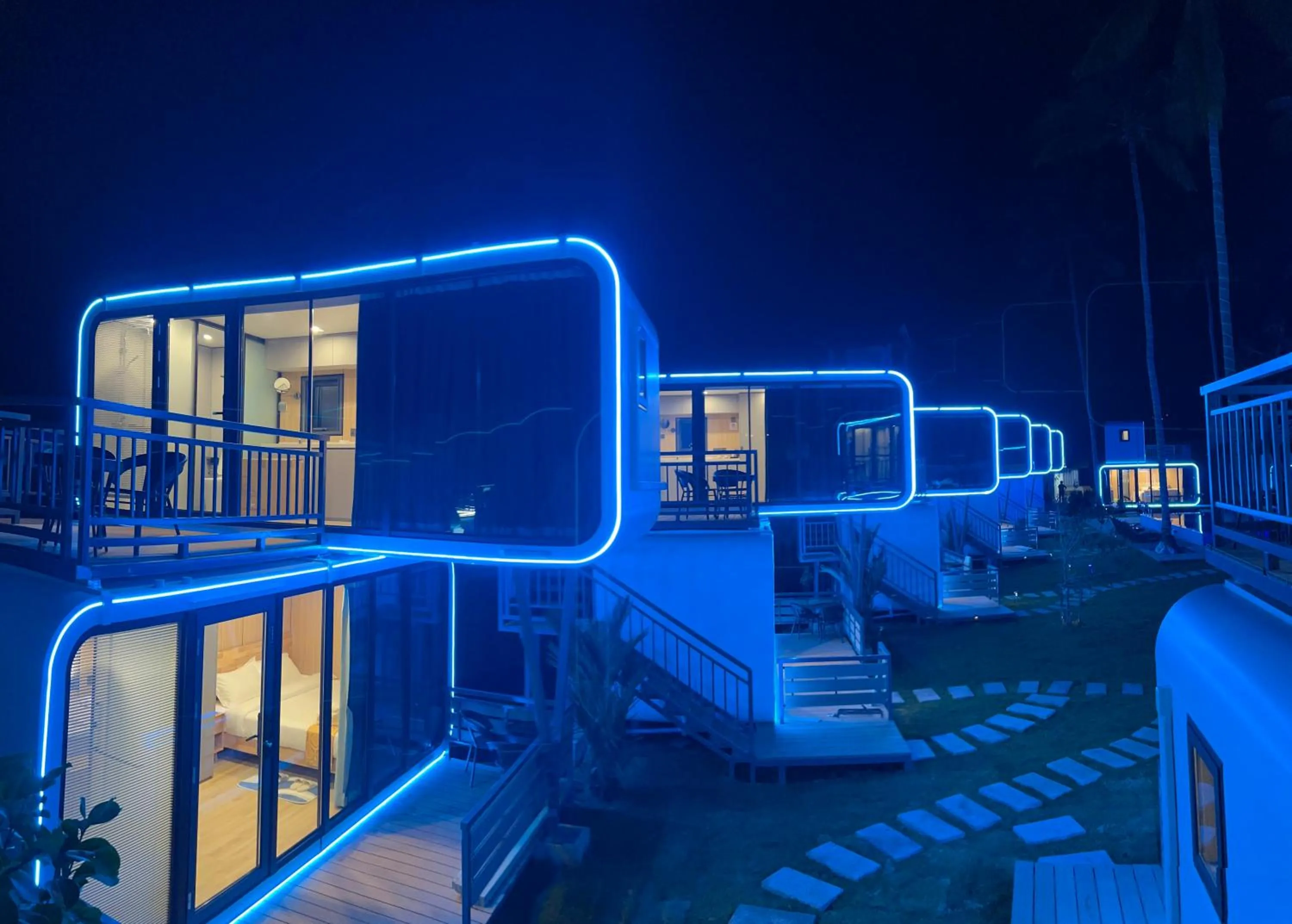 Night in Space House Hotel Phuket