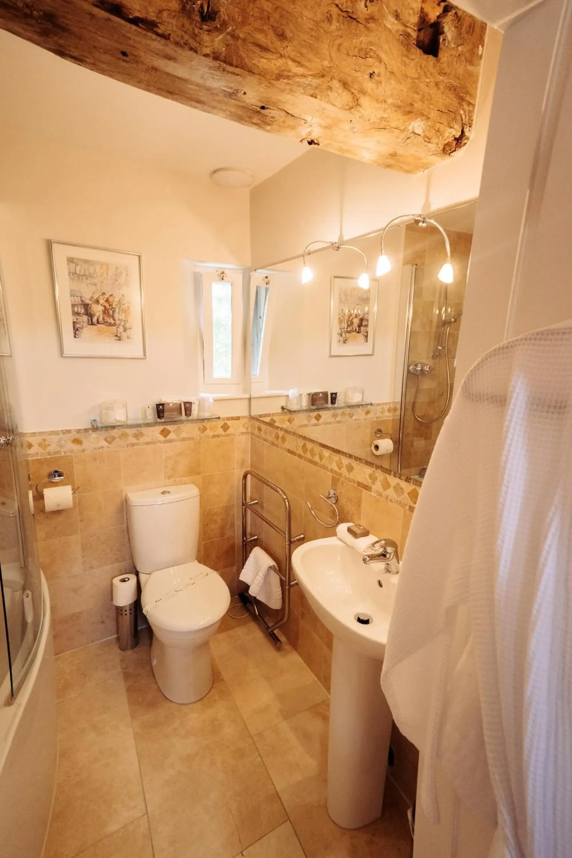 Premier Twin Room - single occupancy in The Old Coach House Premier Twin Room - single occupancy in The Old Coach House