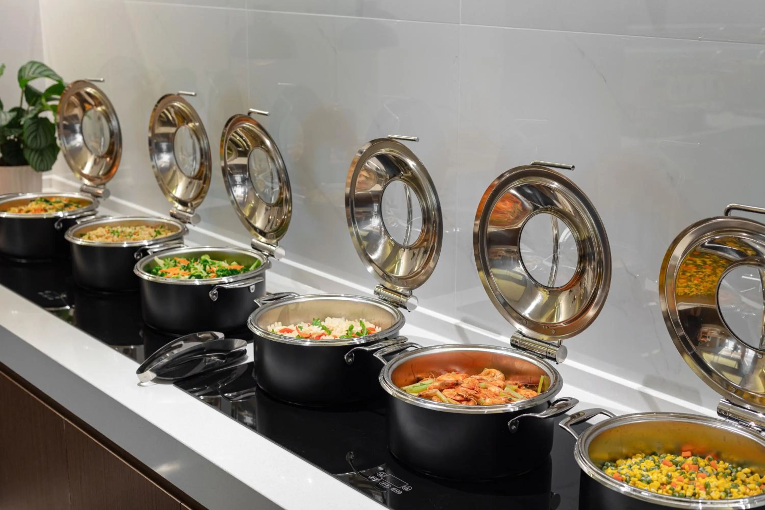 Restaurant/places to eat in Atour Hotel Hangzhou Xiaoshan Kaiyuan Plaza