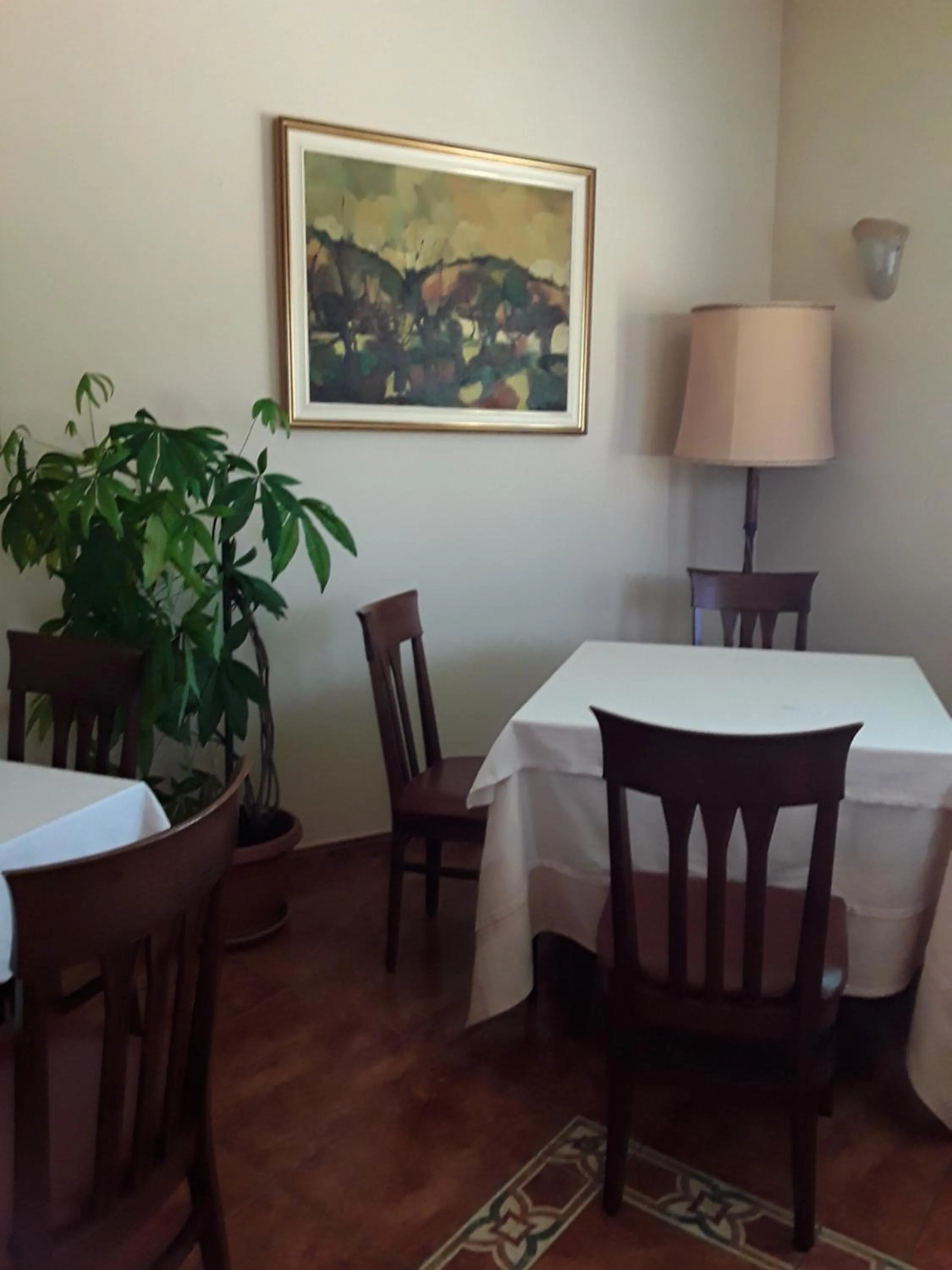 Seating area in Albergo Al Portico