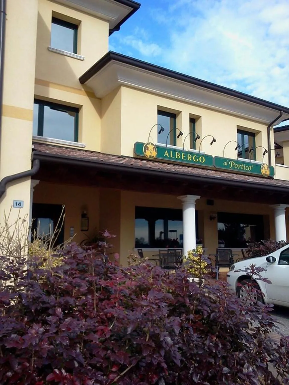 Facade/entrance in Albergo Al Portico