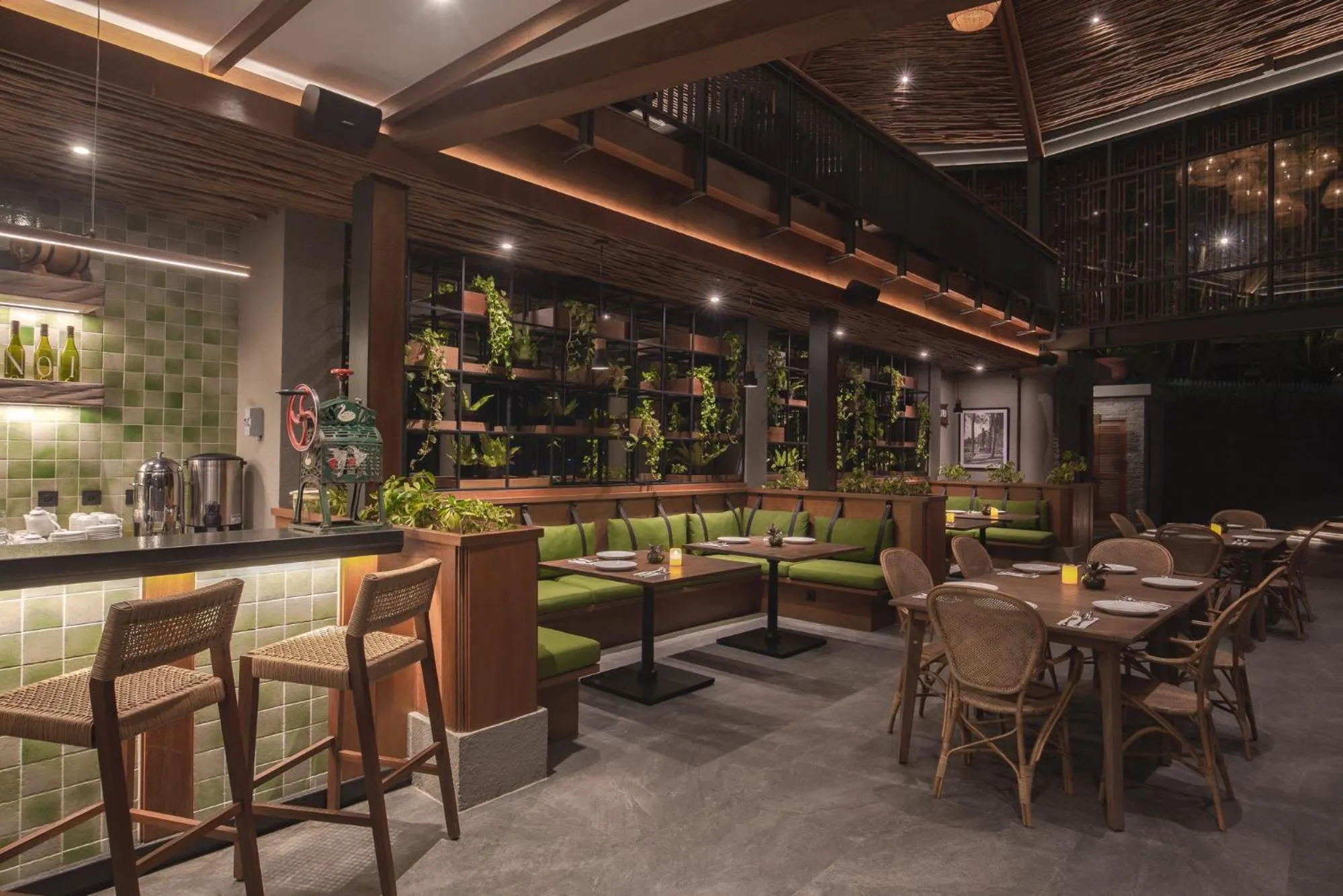 Restaurant/places to eat in Plataran Puncak Suites