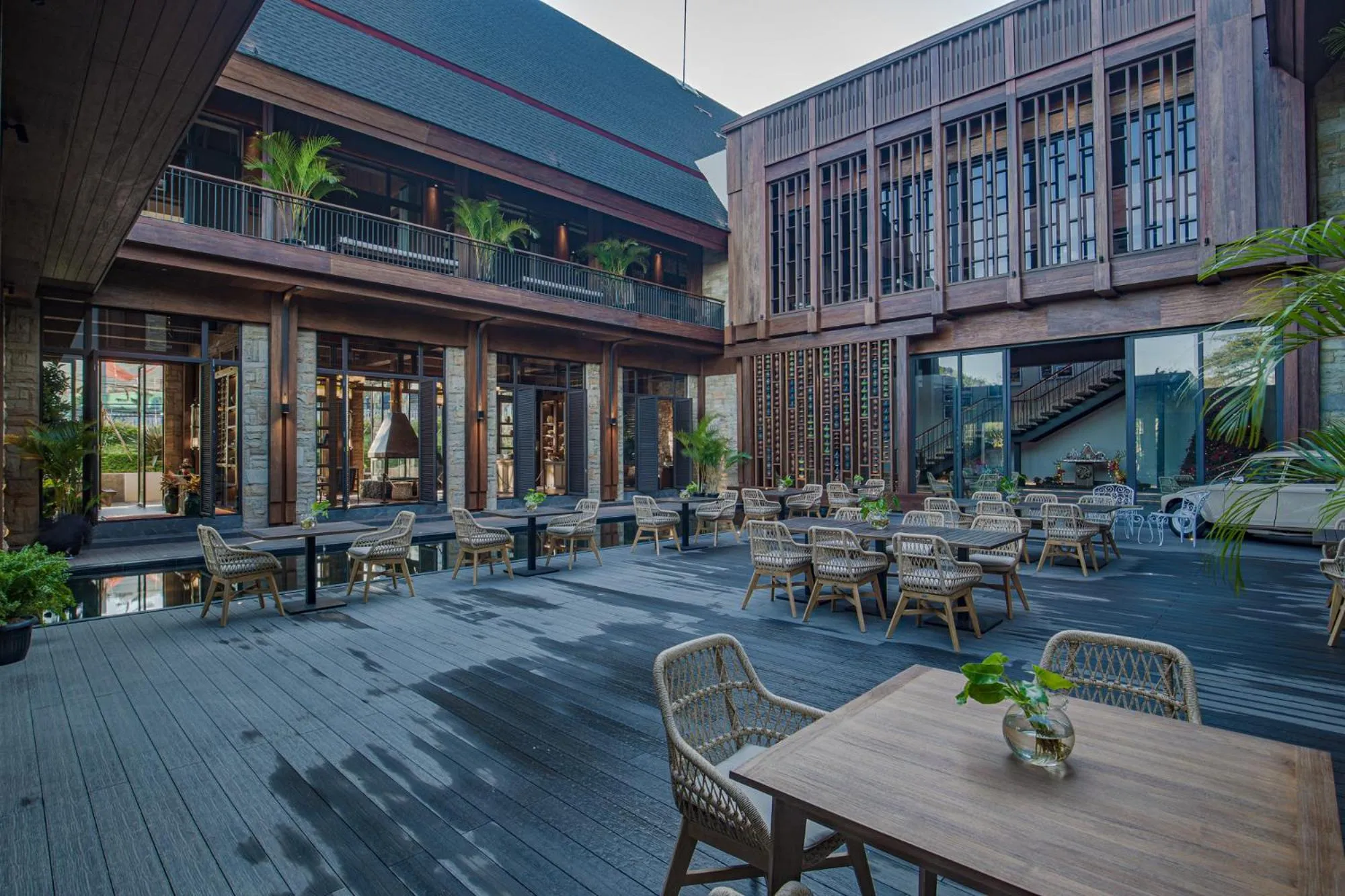 Restaurant/places to eat in Plataran Puncak Suites