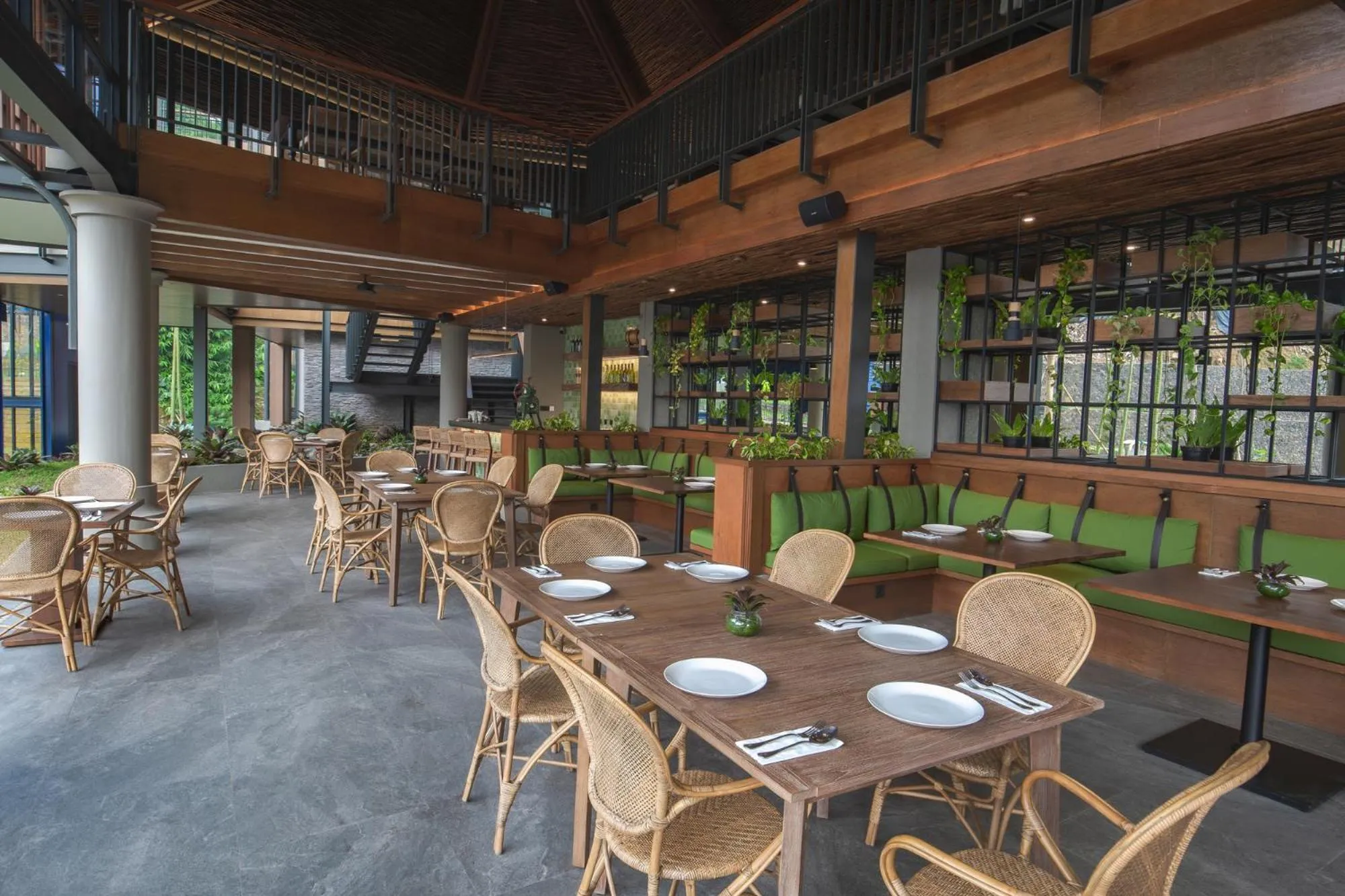 Restaurant/places to eat in Plataran Puncak Suites