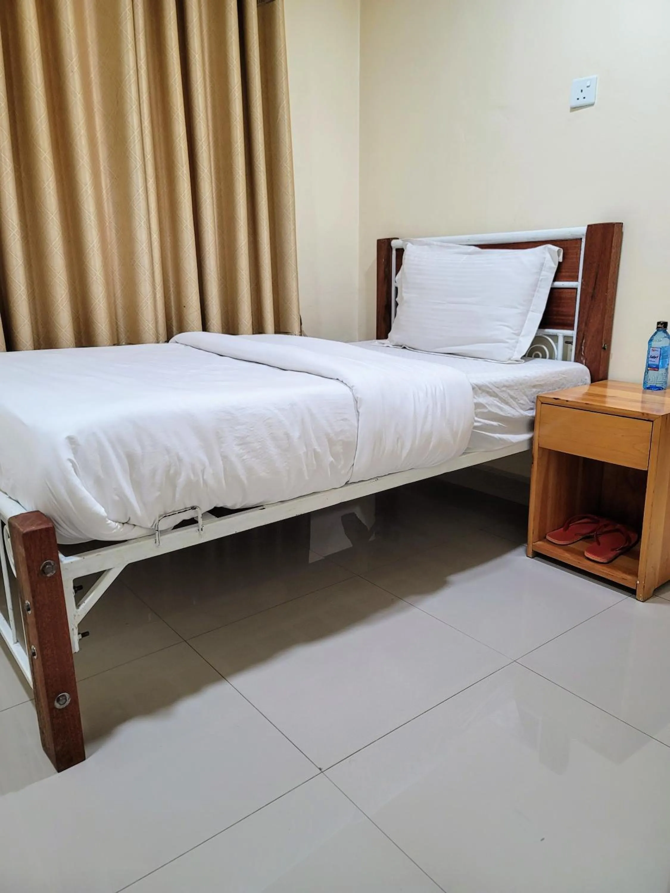 Bed in Nairobi Glory Palace Hotel