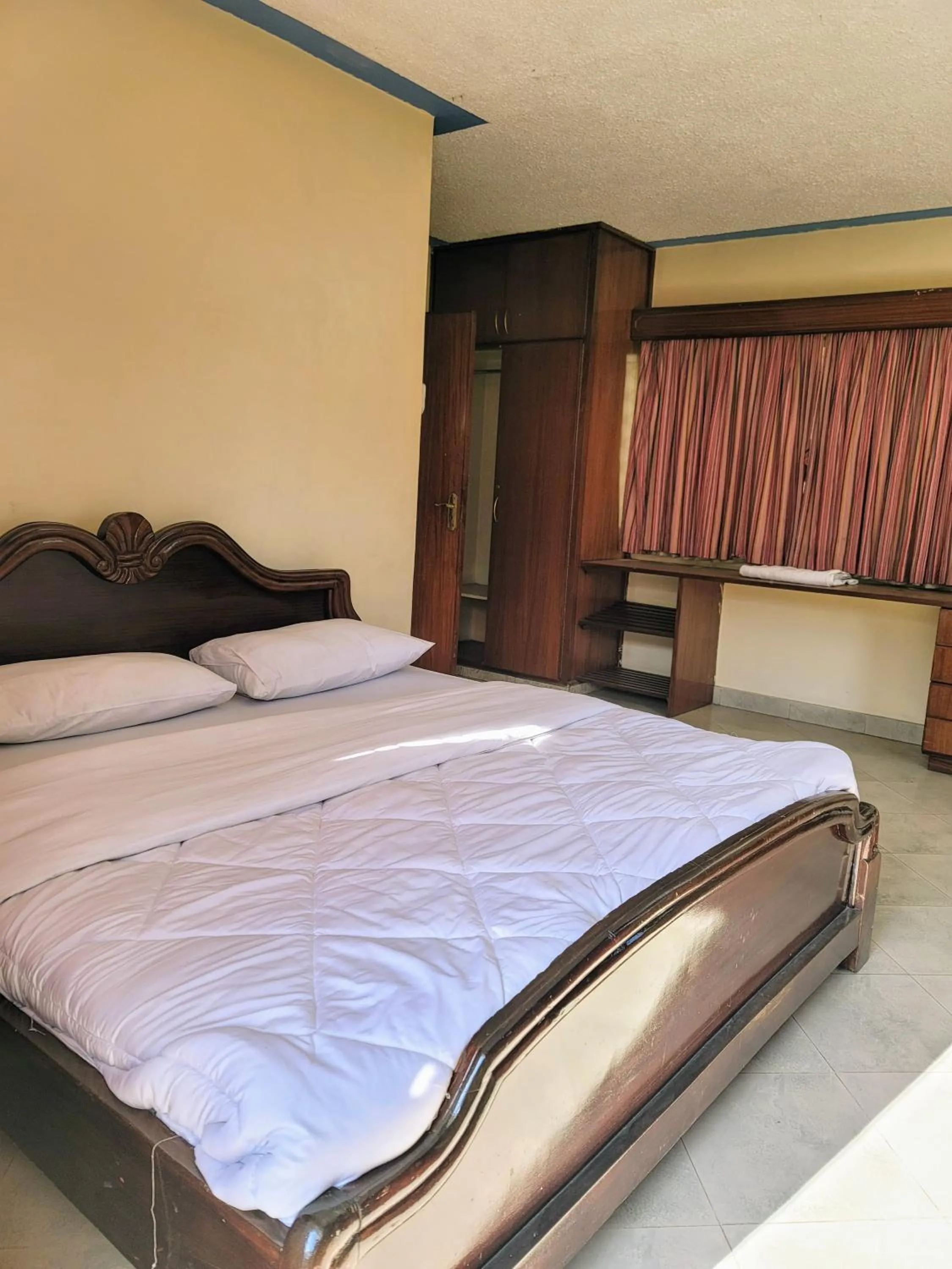 Bed in Nairobi Glory Palace Hotel