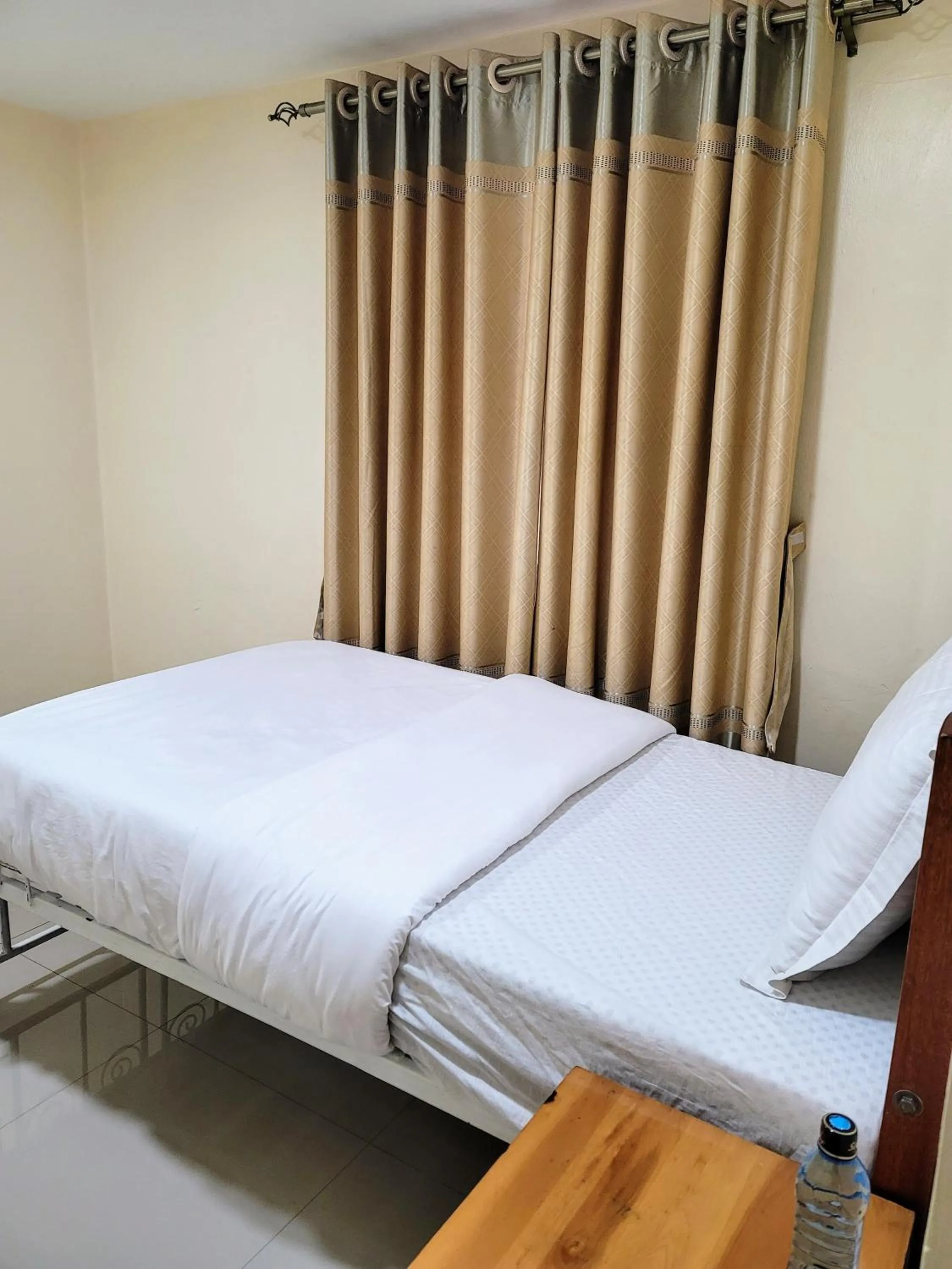 Bed in Nairobi Glory Palace Hotel