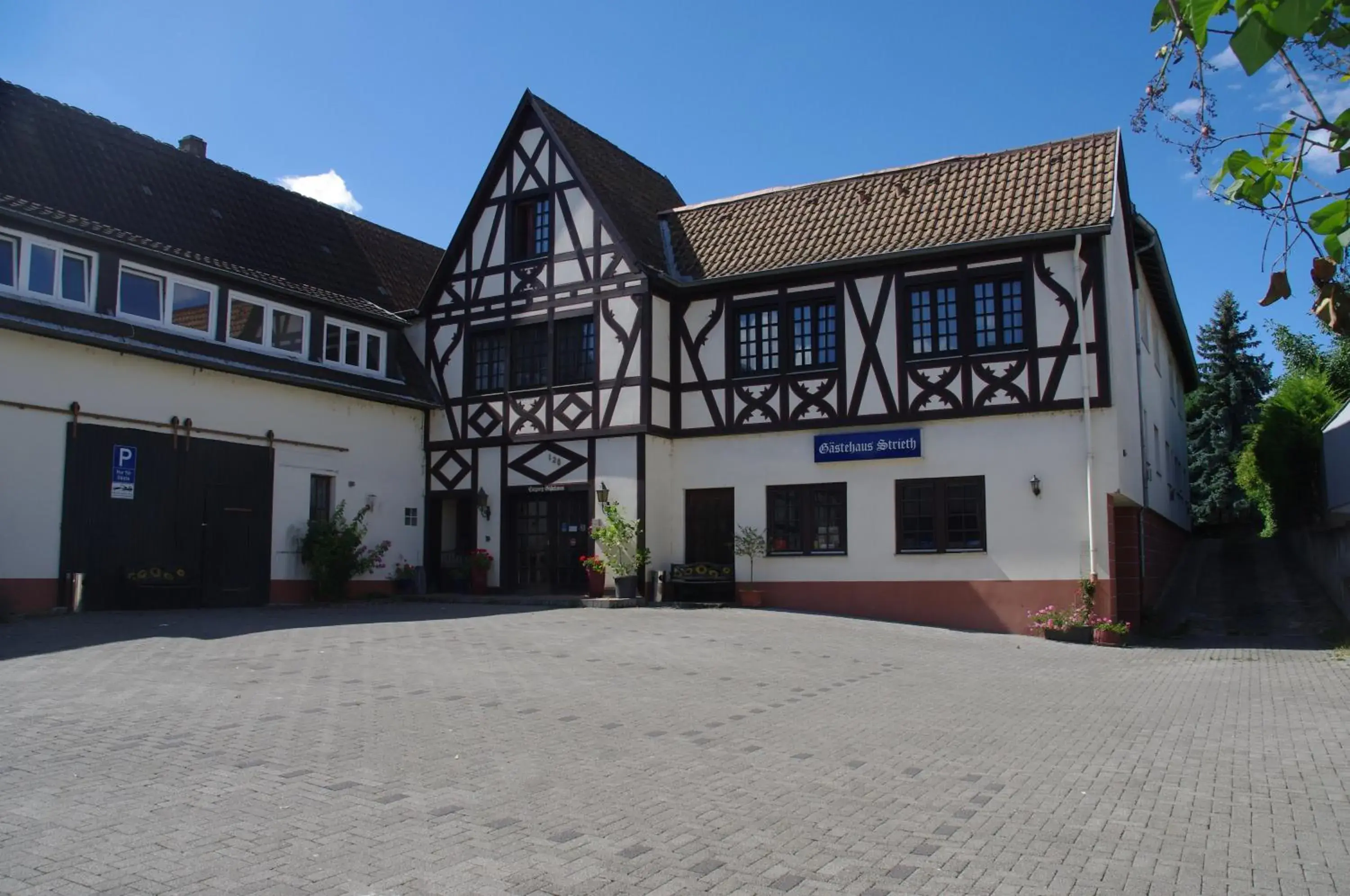 Gästehaus Strieth Gästehaus Strieth