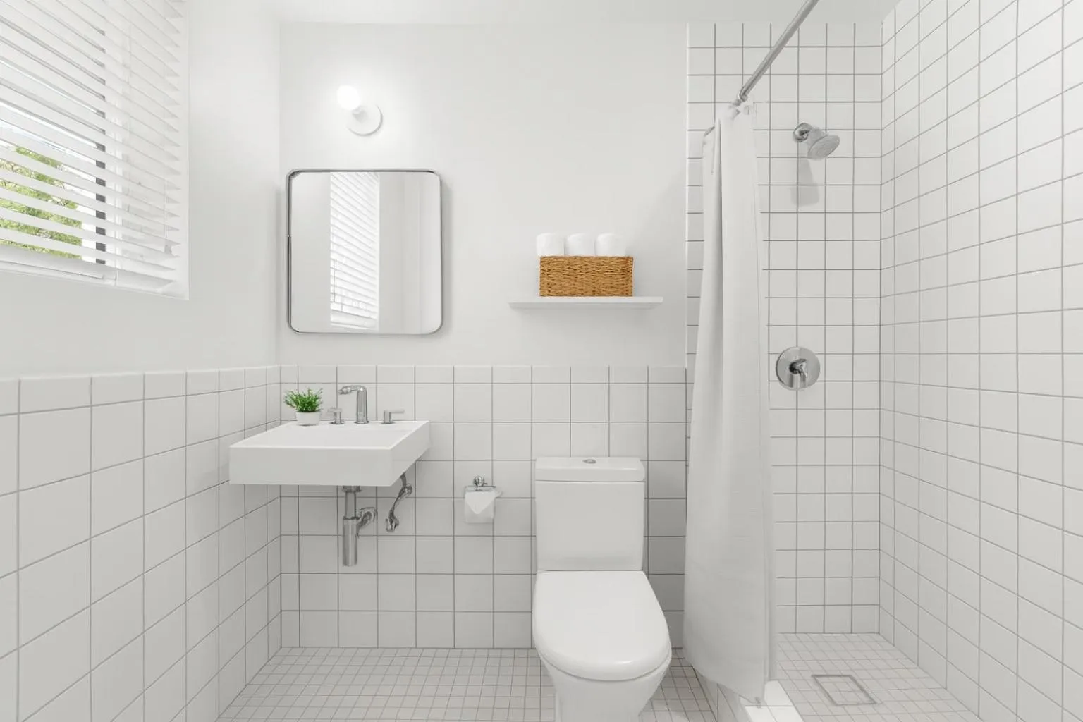 Bathroom in Global Luxury Suites at The Apex Miami