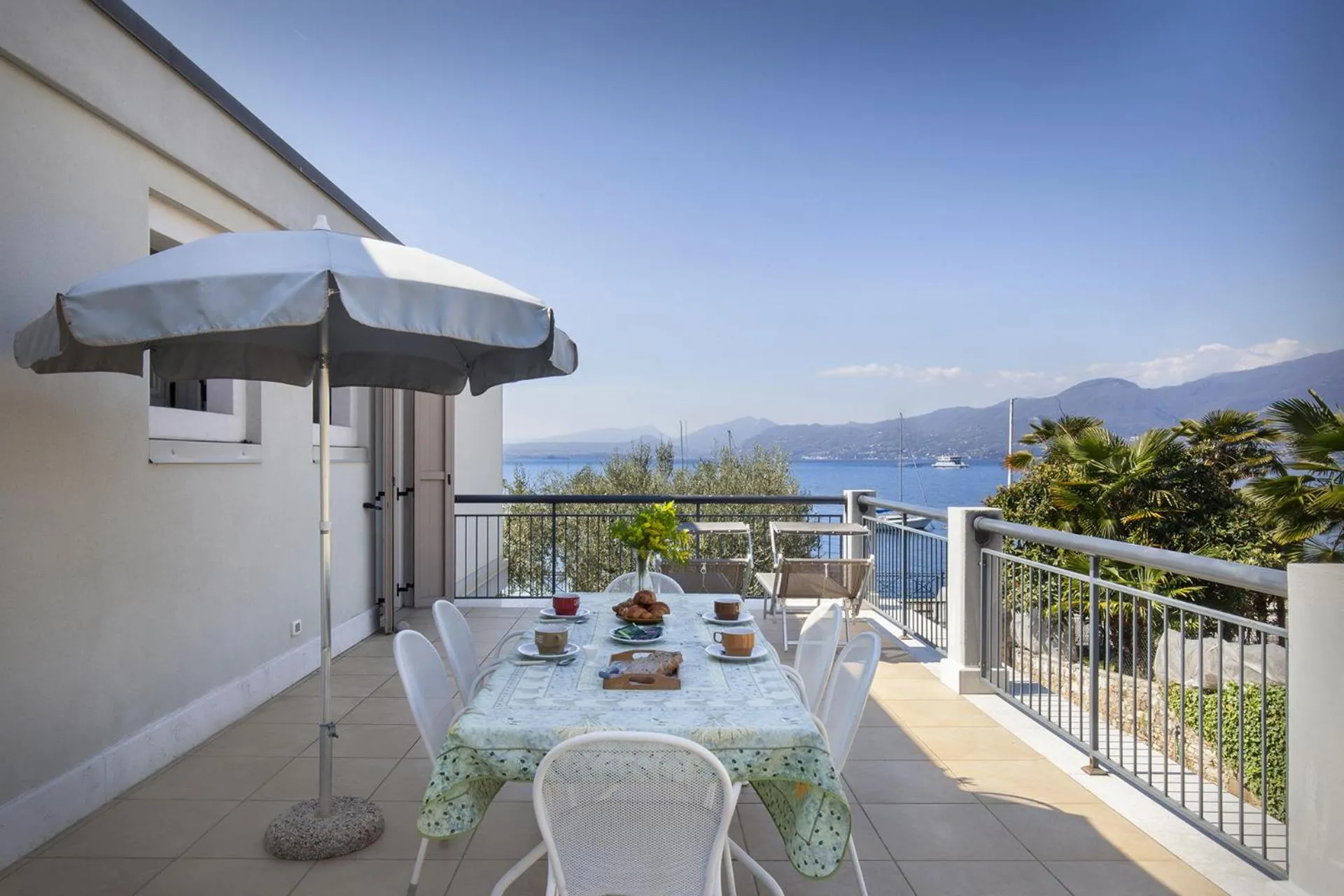 Casa Al Lago With Pool