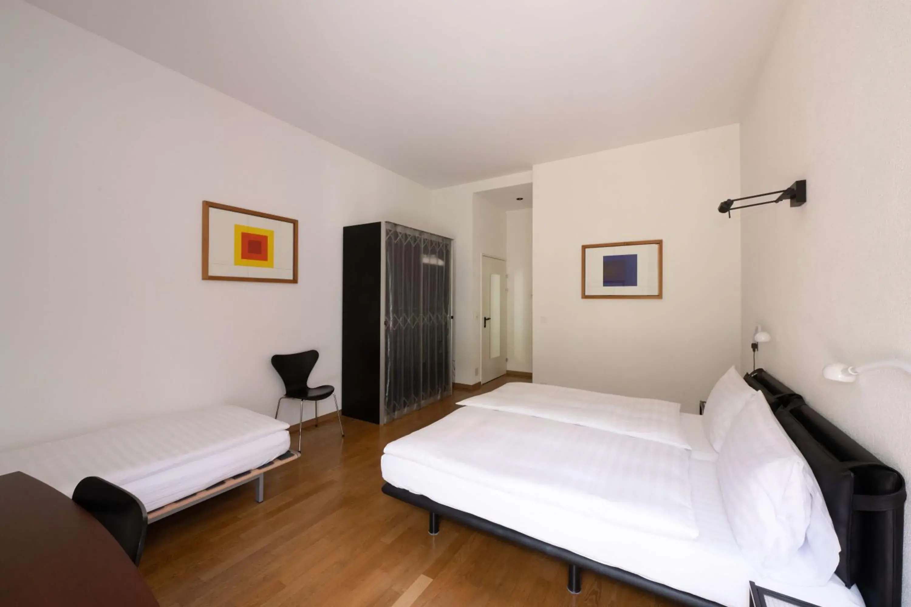 Triple Room with Garden View - single occupancy in Albergo Ristorante Centovalli Triple Room with Garden View - single occupancy in Albergo Ristorante Centovalli