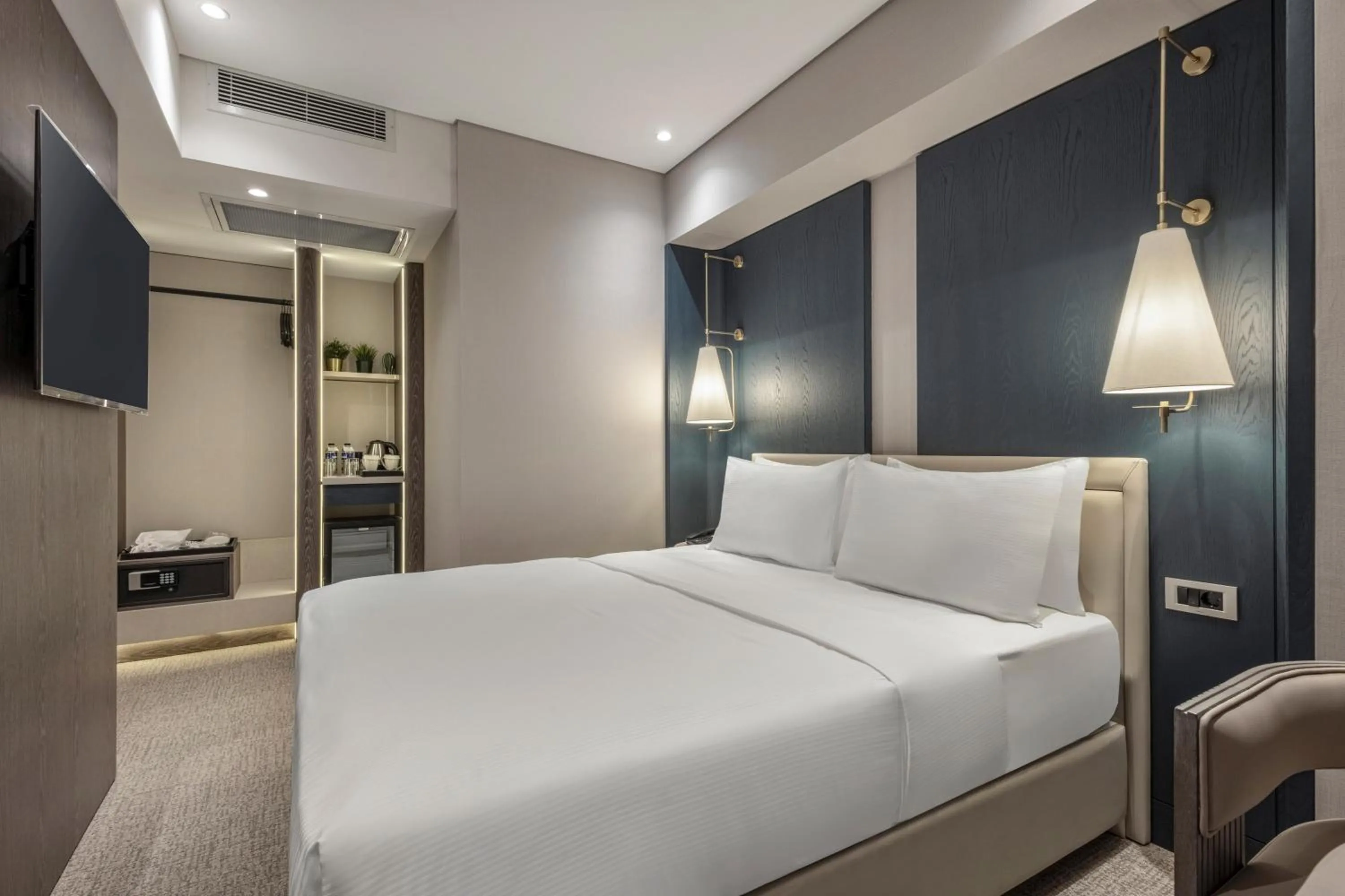 Bed in Lunet Old City Hotel