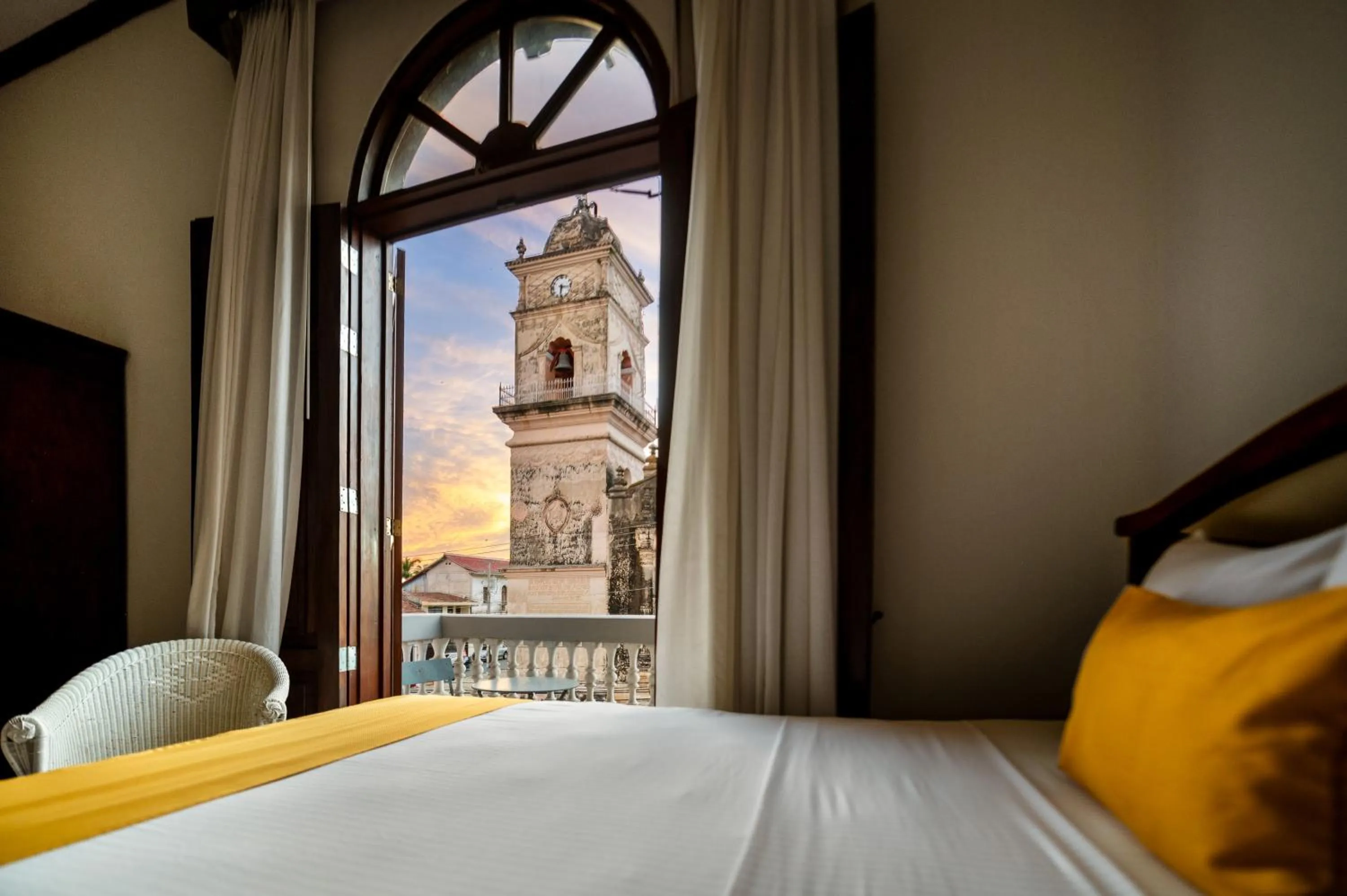 Bed in Hotel Real La Merced