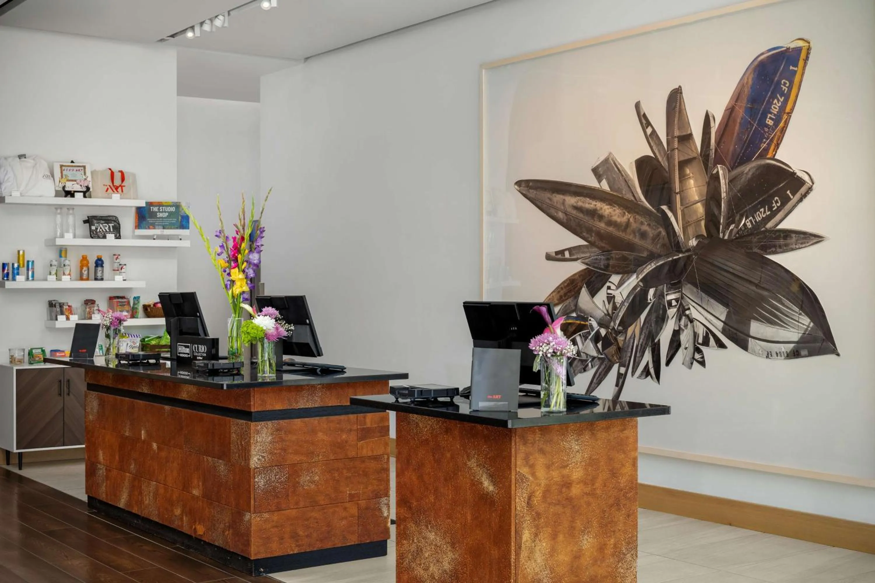 Lobby or reception in The Art Hotel Denver, Curio Collection by Hilton