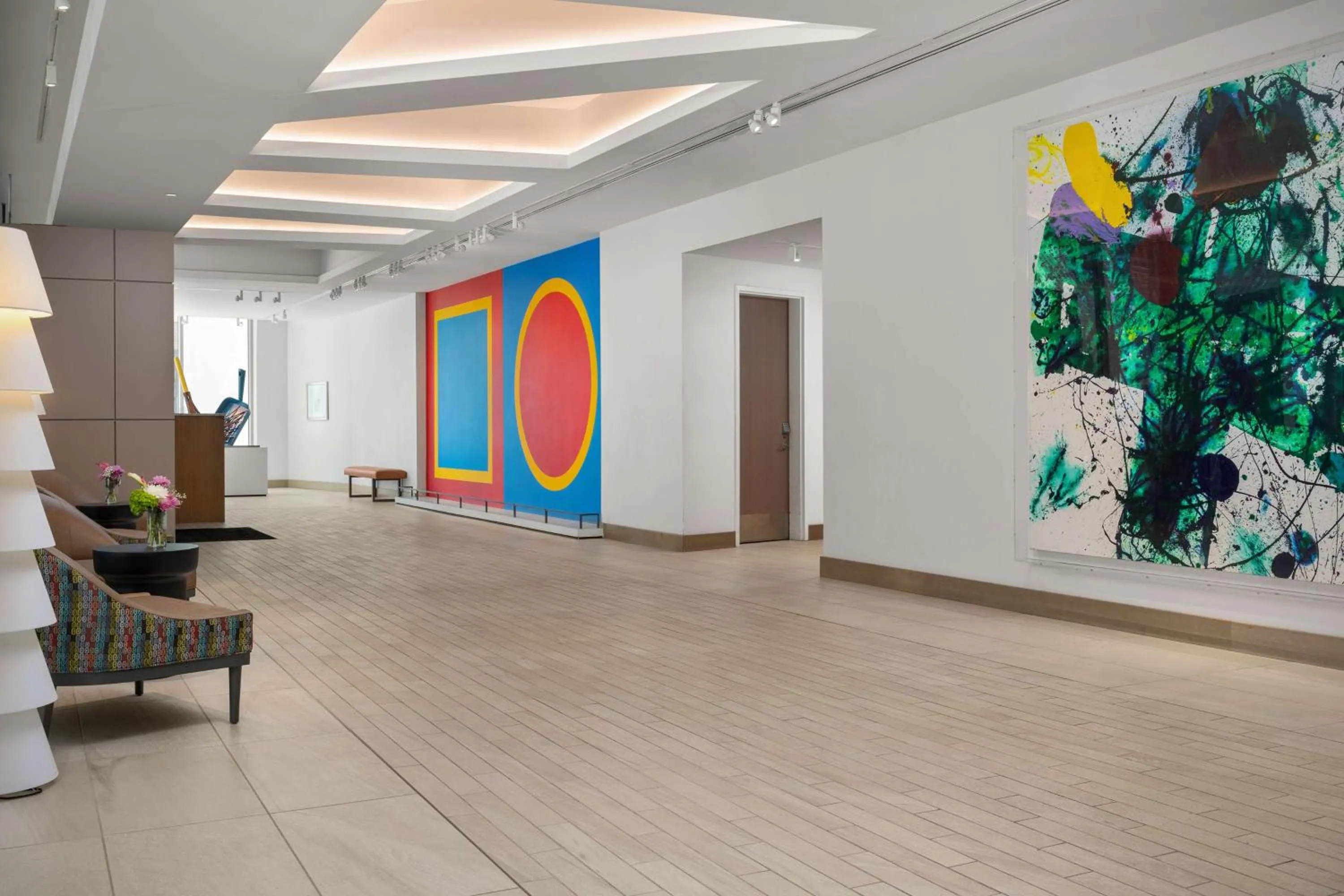 Lobby or reception in The Art Hotel Denver, Curio Collection by Hilton