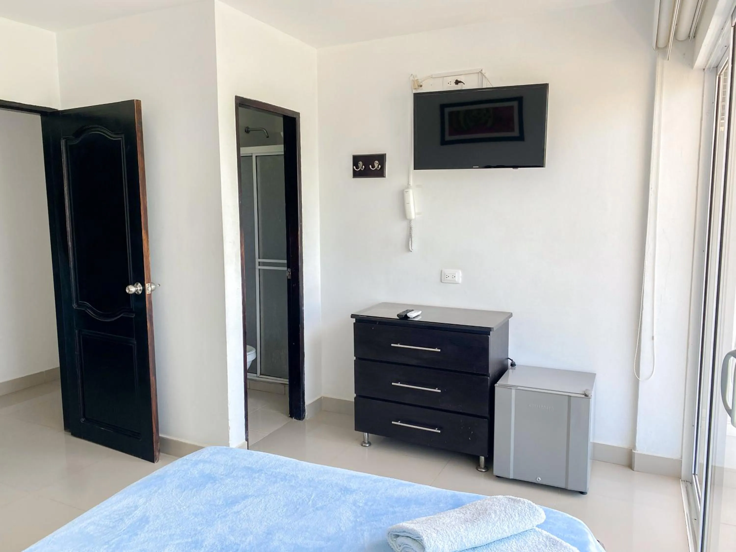 Bathroom, Bed in Hostal Viña del Mar